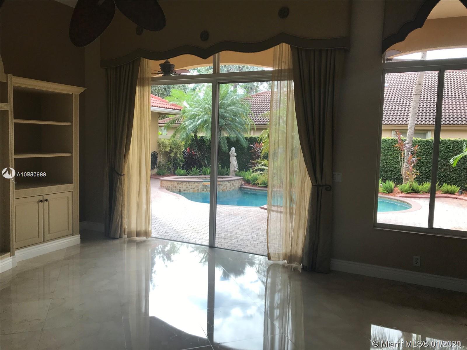 SUNSET LAKES PLAT ONE - Residential Lease