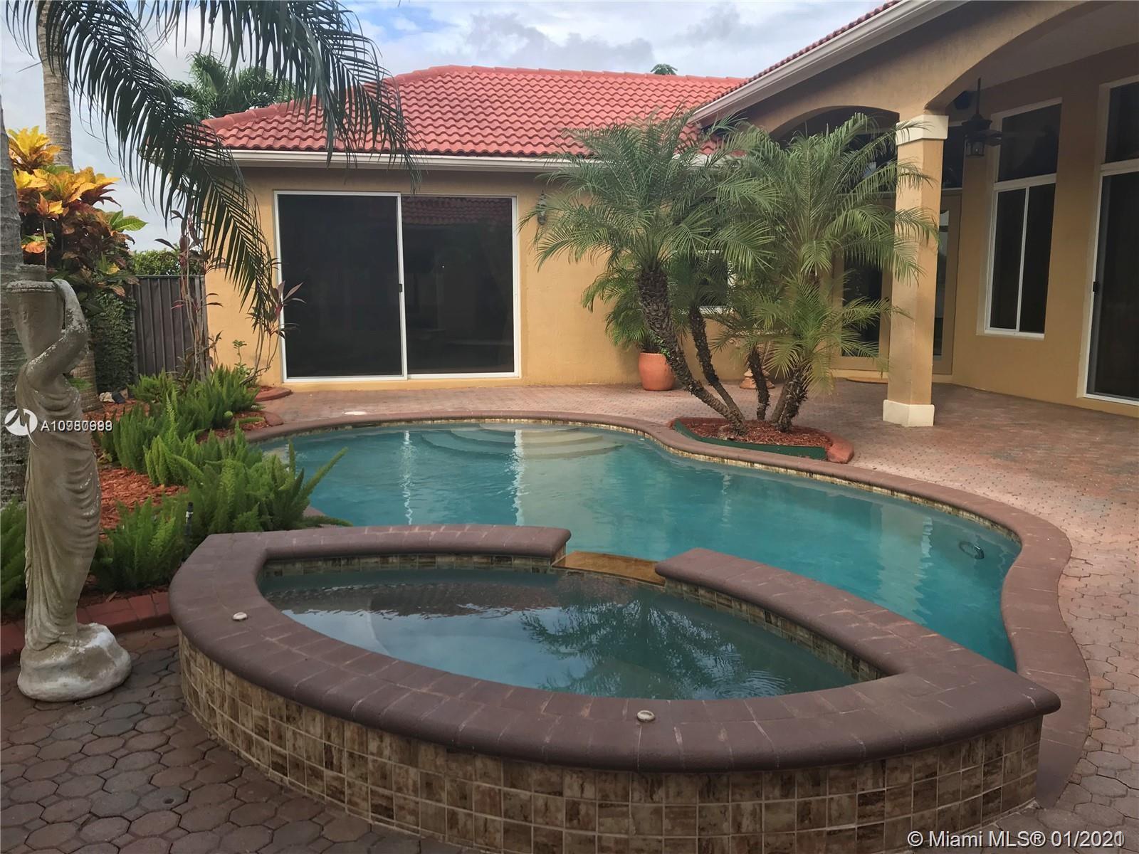 SUNSET LAKES PLAT ONE - Residential Lease