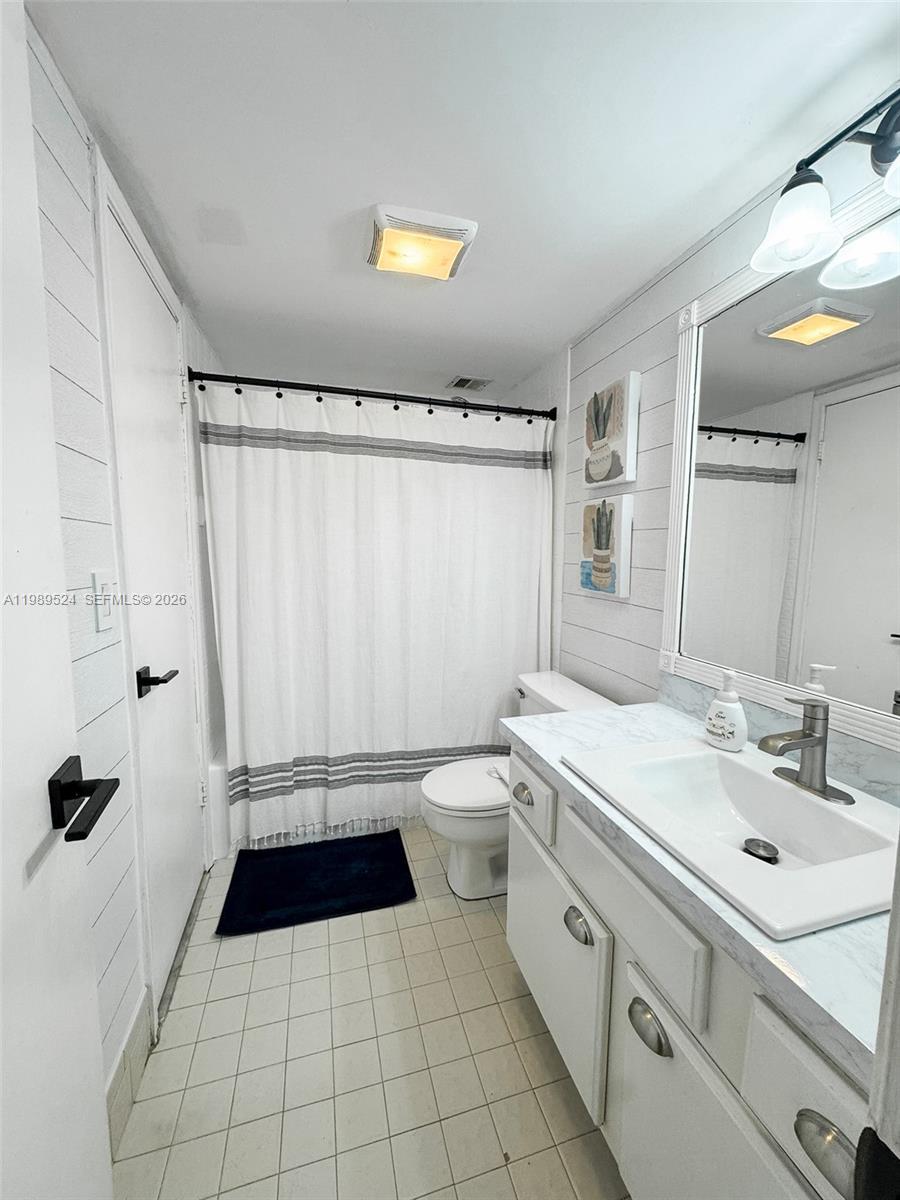 WALNUT PARK SUB - Residential Lease