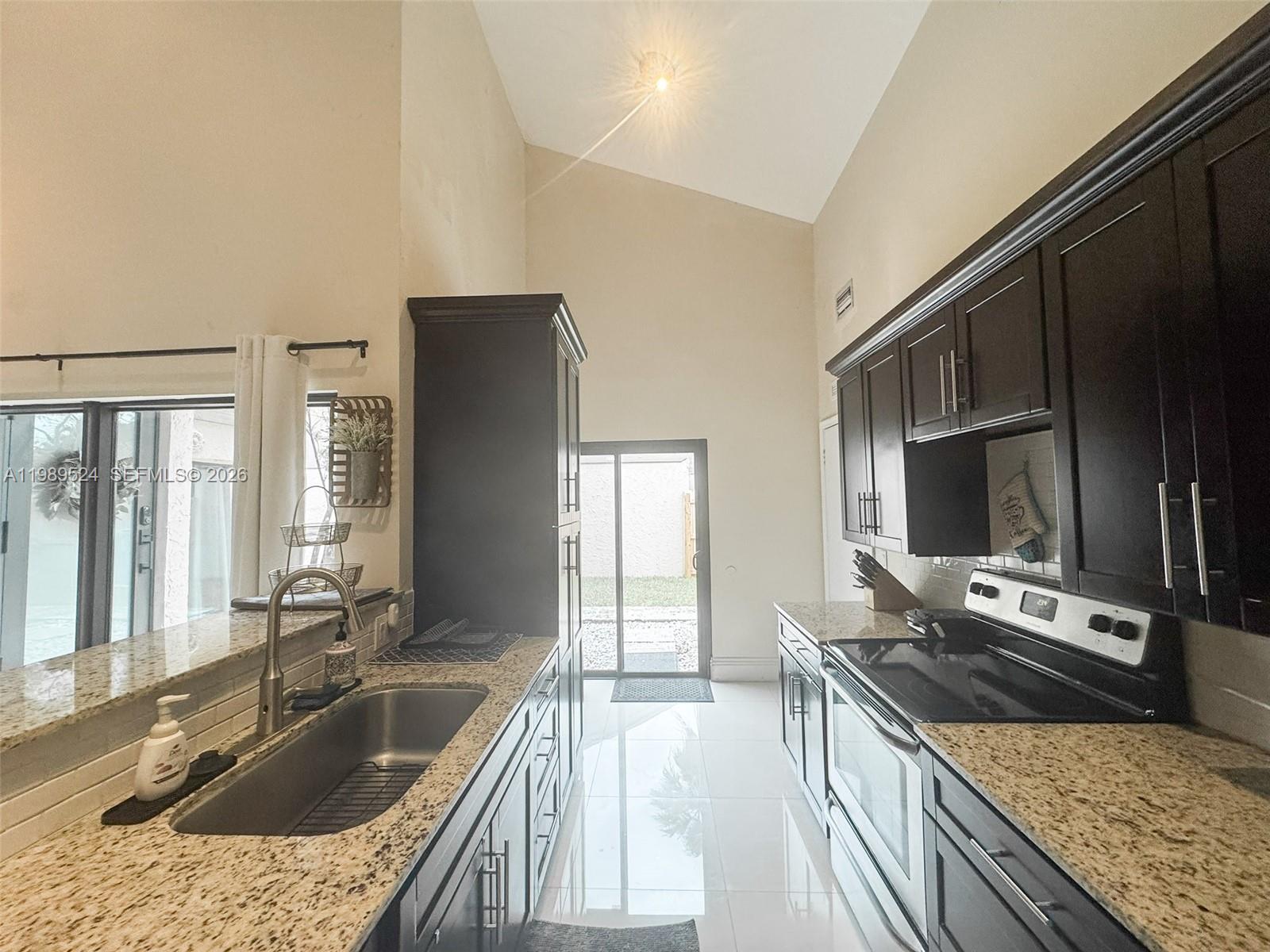 WALNUT PARK SUB - Residential Lease