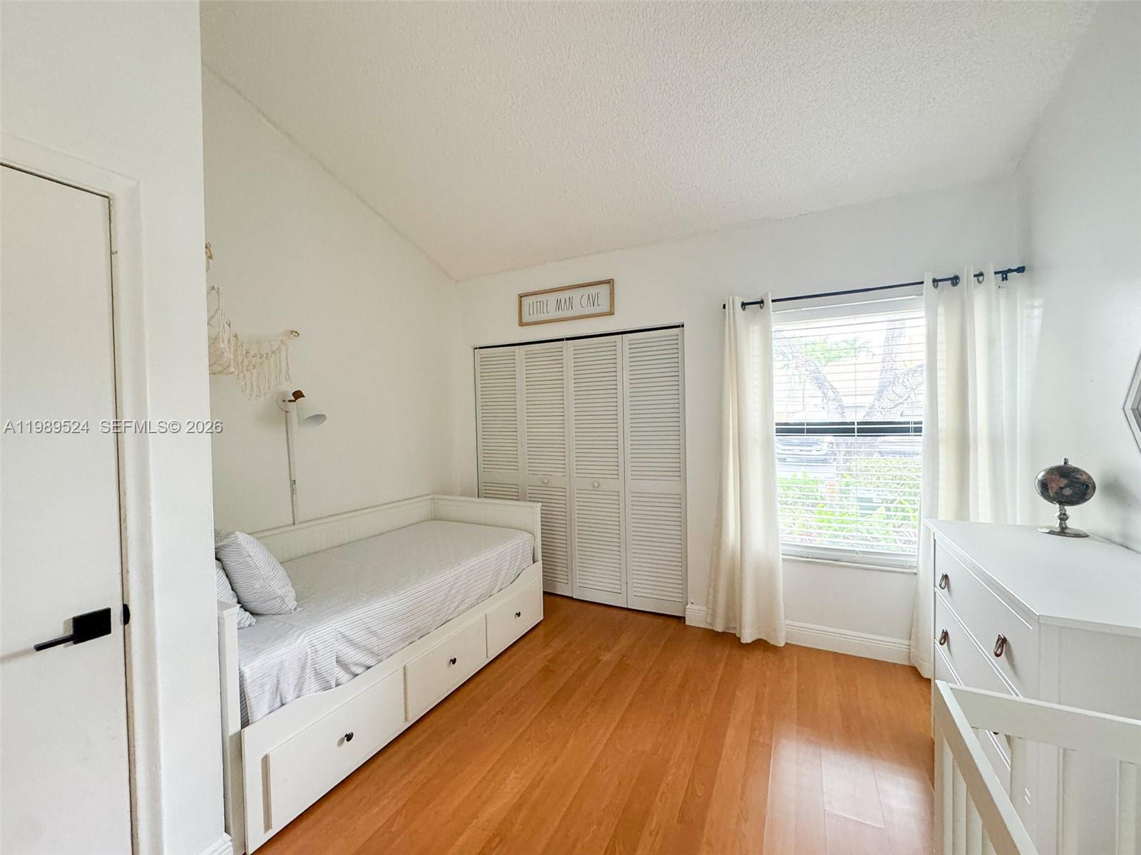 WALNUT PARK SUB - Residential Lease