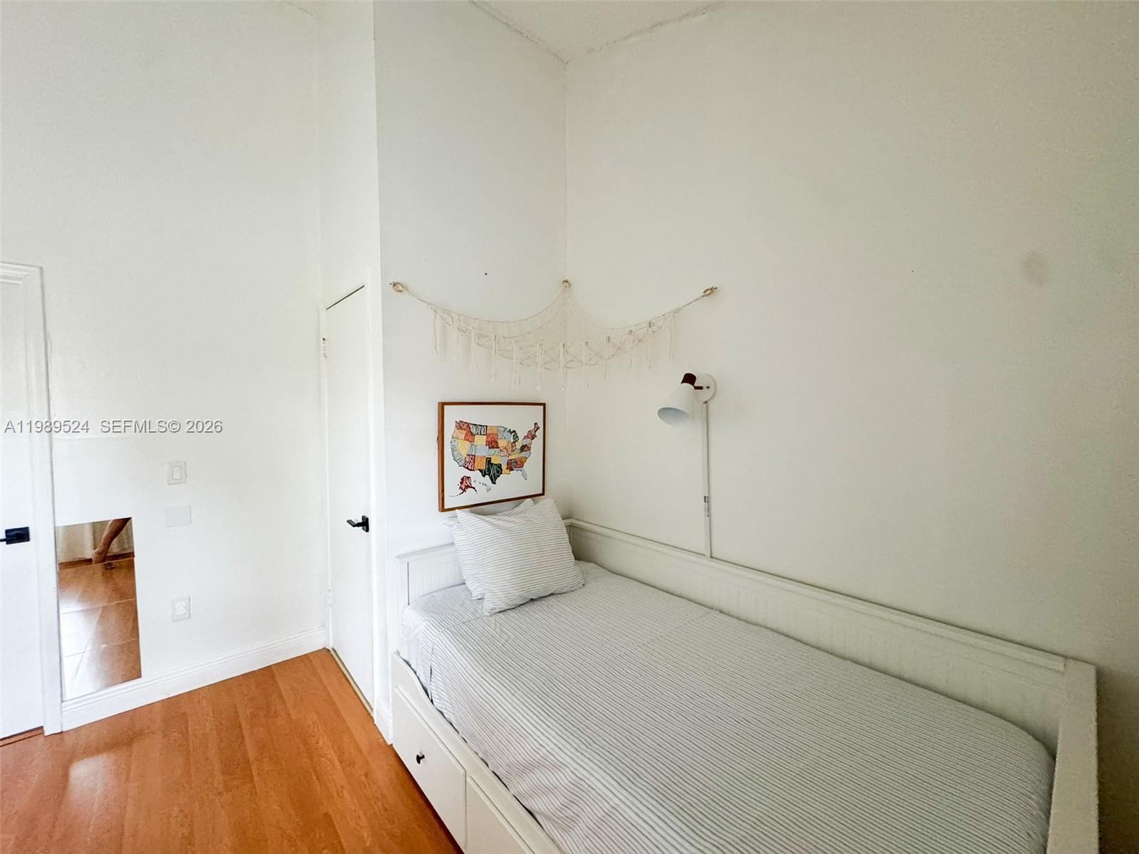 WALNUT PARK SUB - Residential Lease