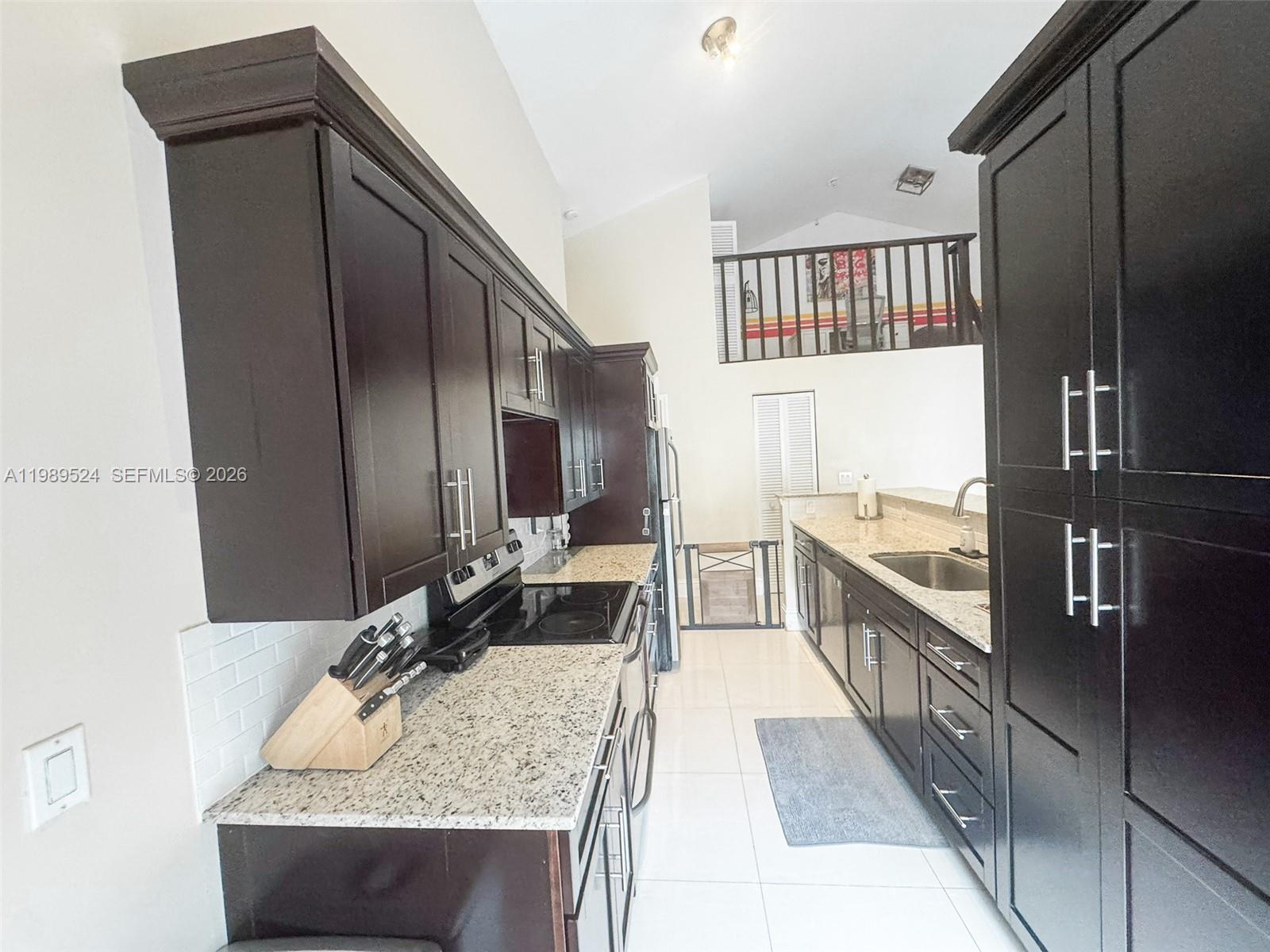 WALNUT PARK SUB - Residential Lease