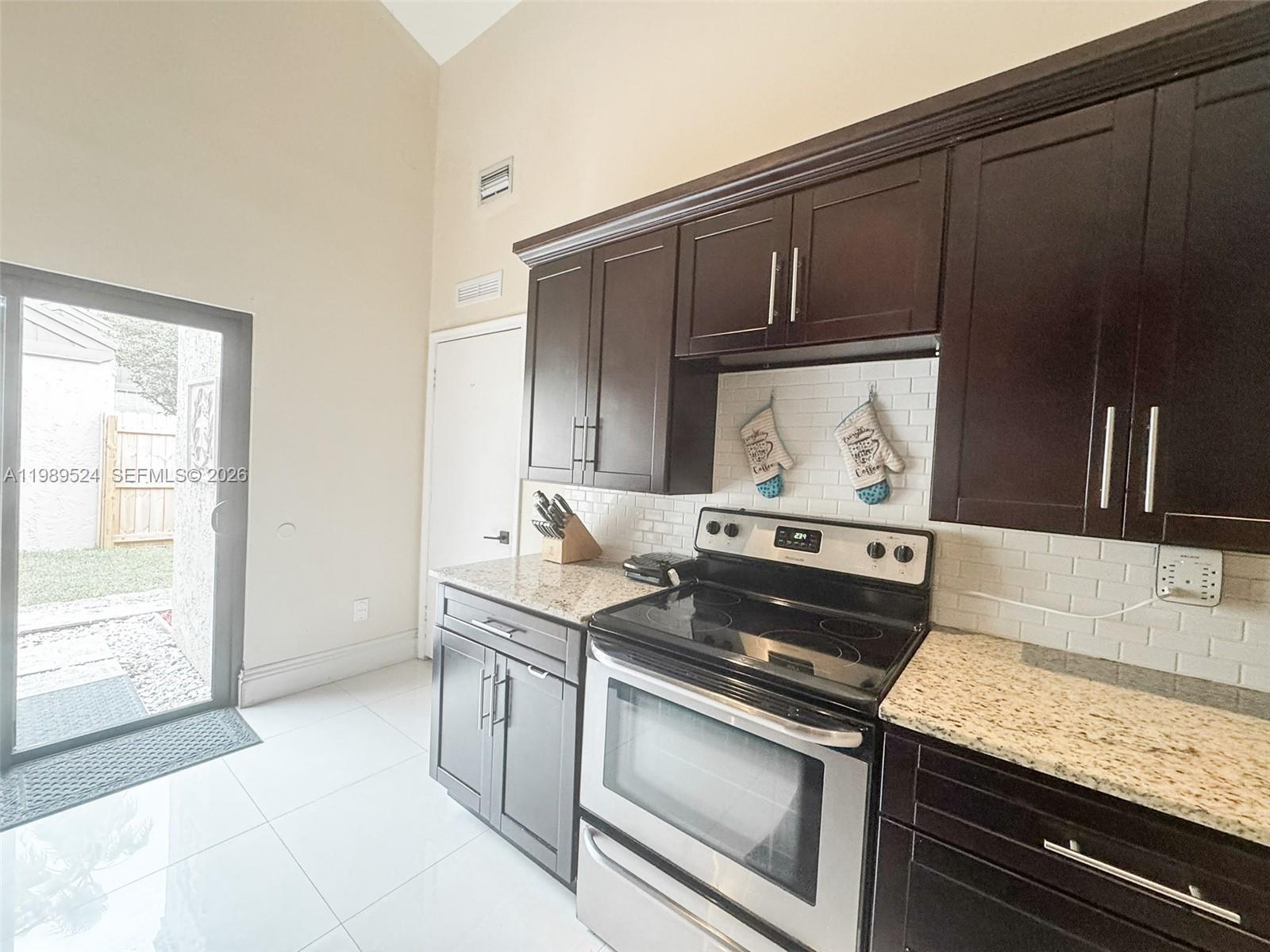 WALNUT PARK SUB - Residential Lease