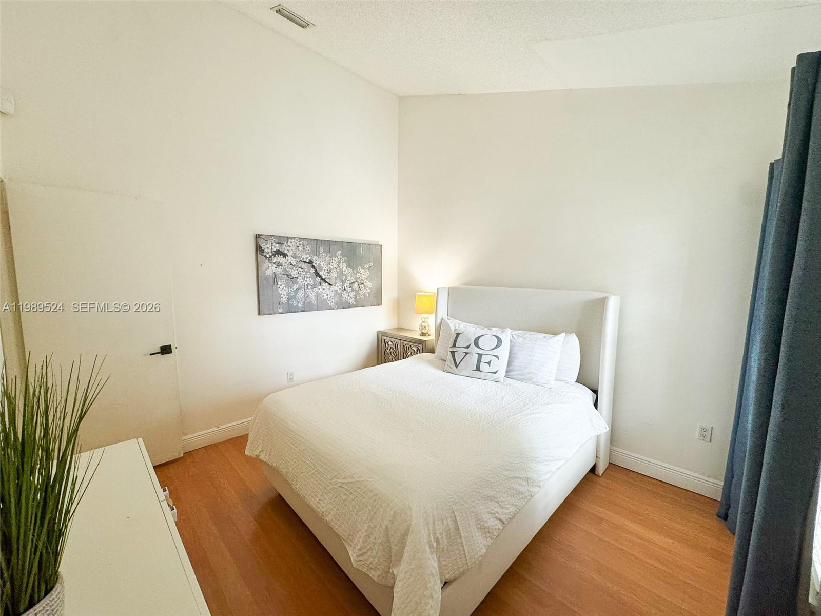 WALNUT PARK SUB - Residential Lease