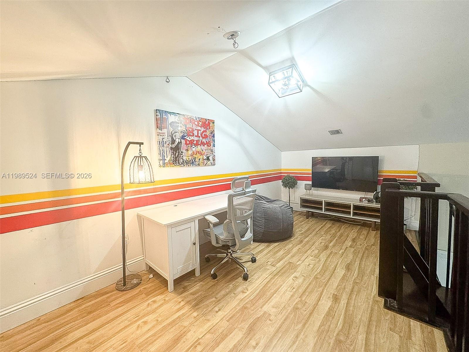 WALNUT PARK SUB - Residential Lease