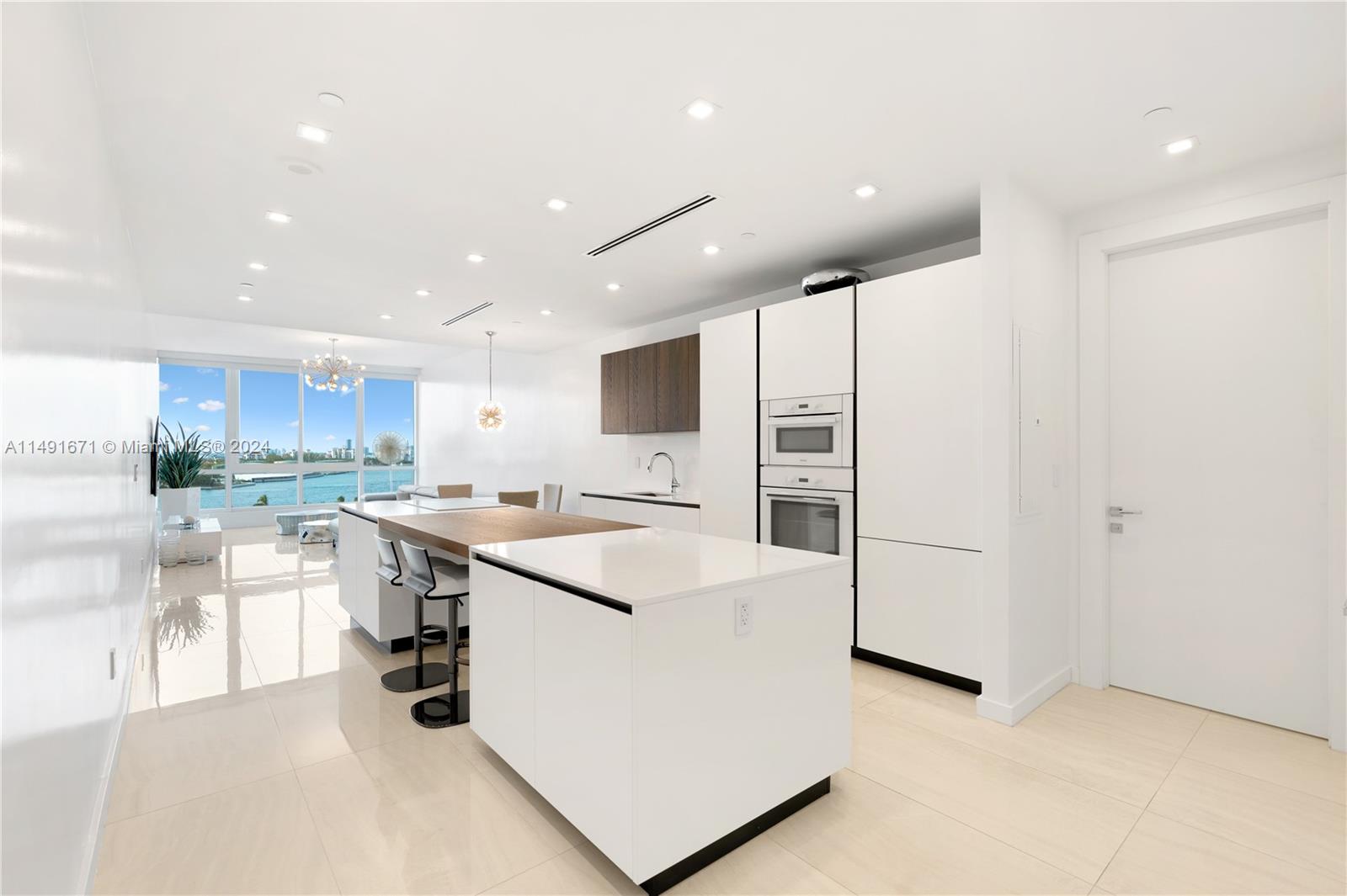Property for Sale at 100 S Pointe Drive 903, Miami Beach, Miami-Dade County, Florida - Bedrooms: 1 
Bathrooms: 2  - $4,300,000