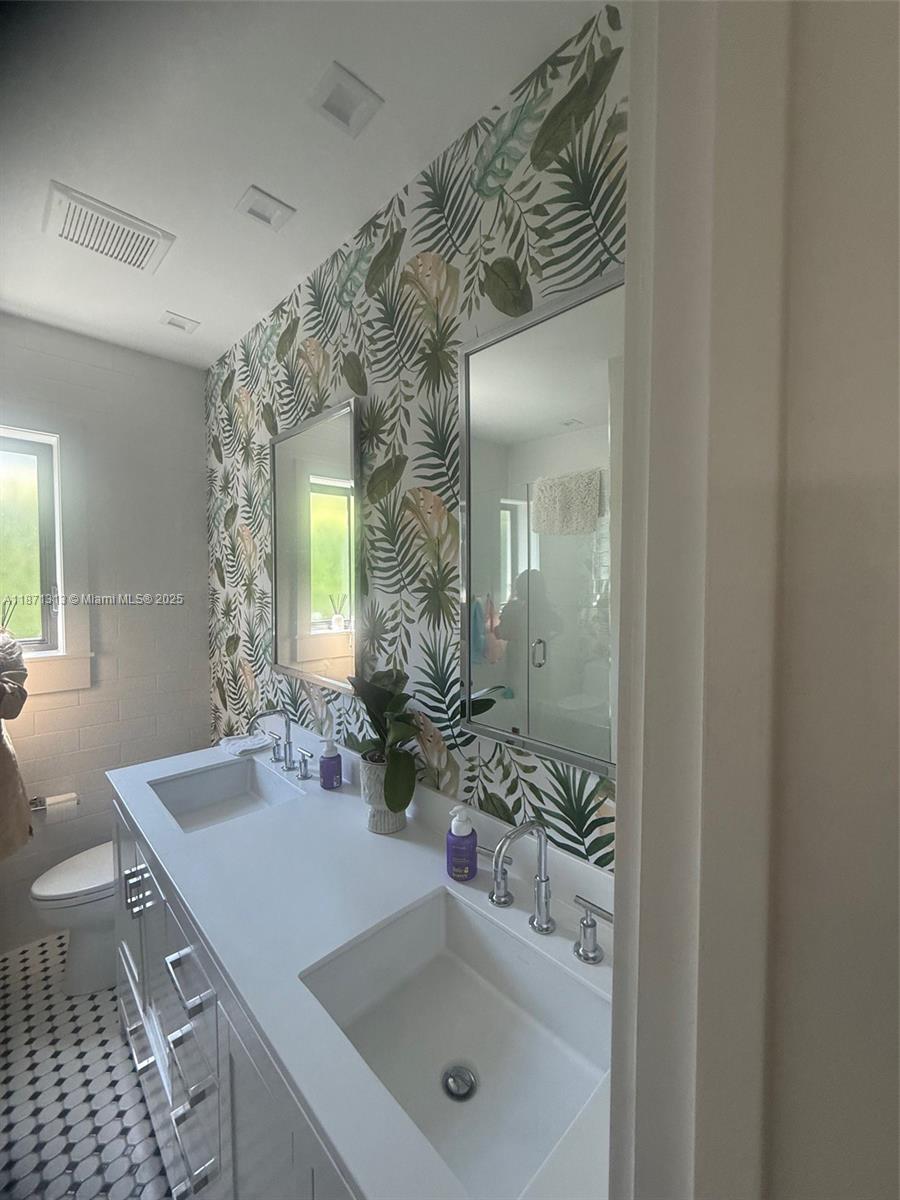 NEW BELLE MEADE - Residential