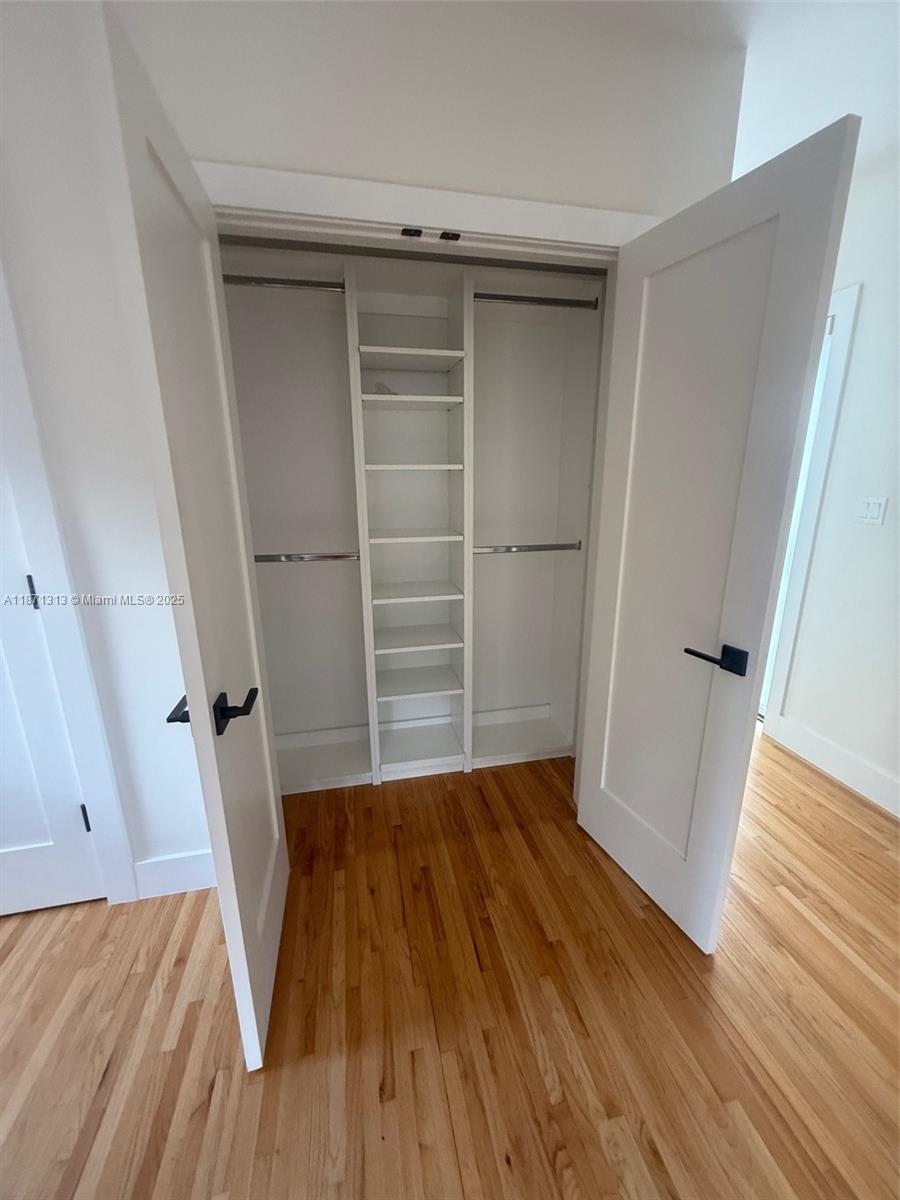 NEW BELLE MEADE - Residential