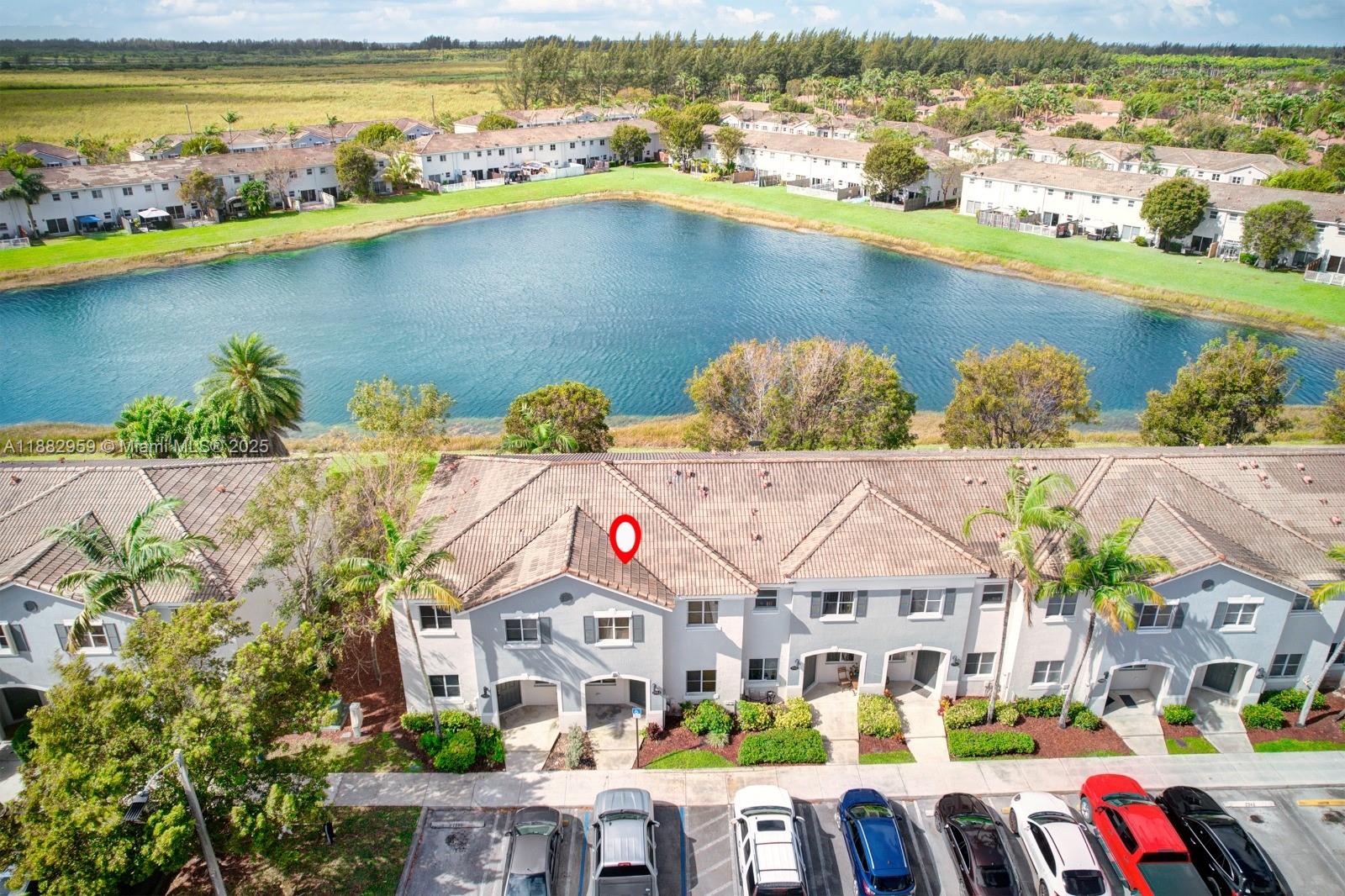 VENETIA GROVE - Residential