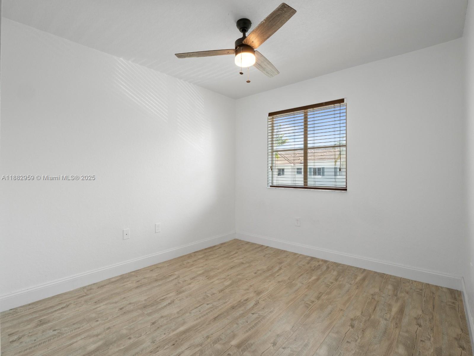 VENETIA GROVE - Residential