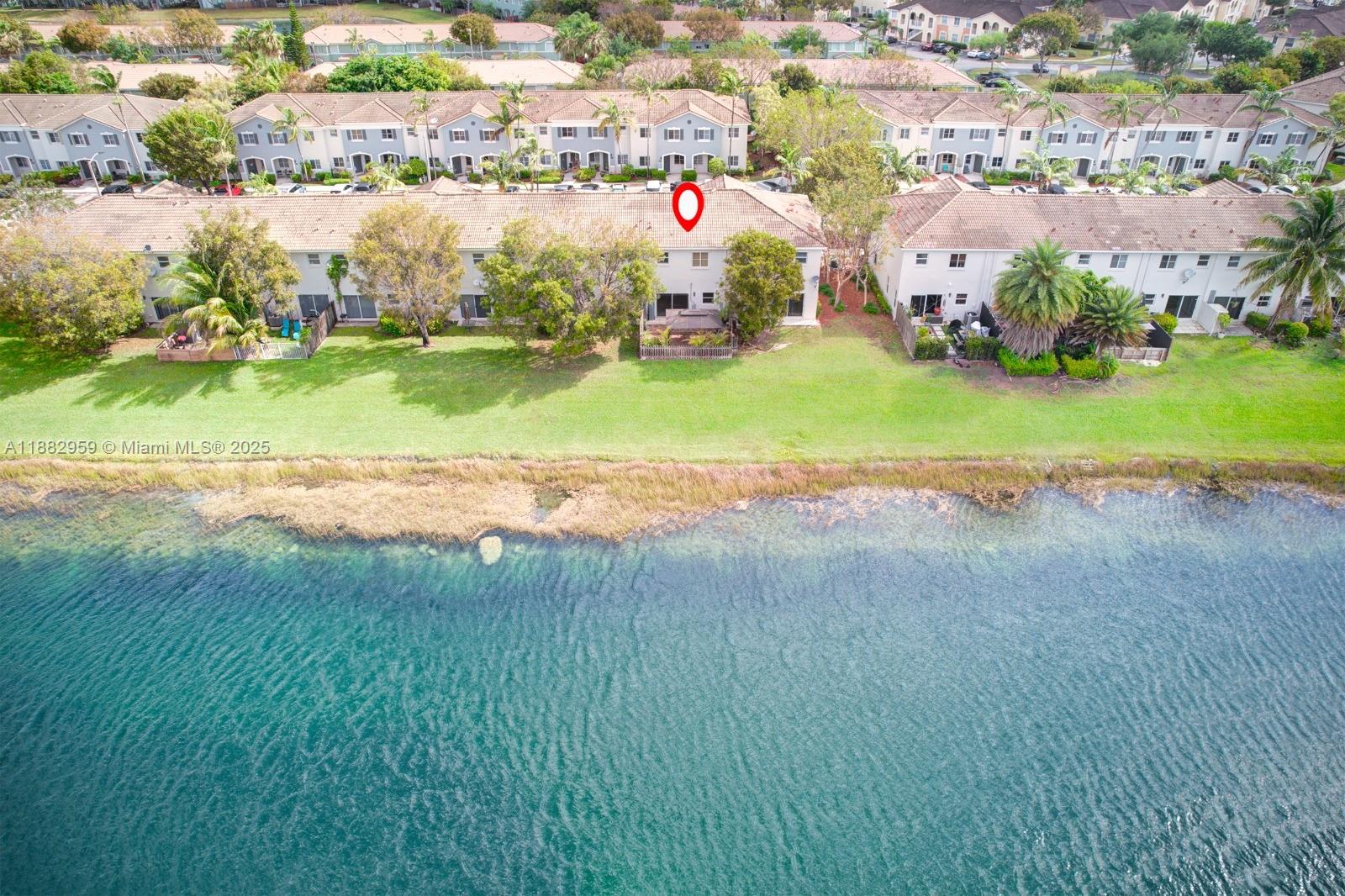 VENETIA GROVE - Residential