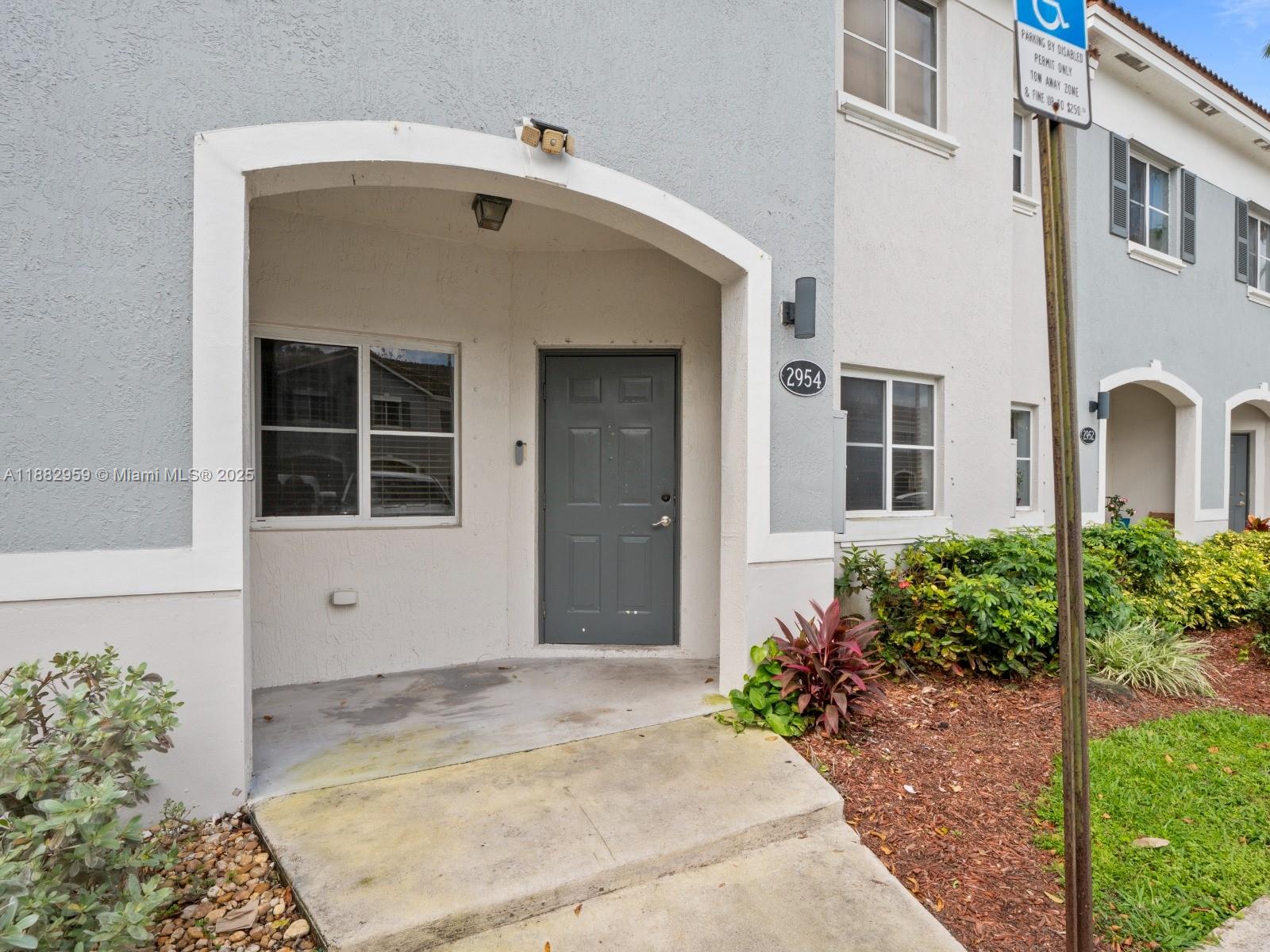 VENETIA GROVE - Residential