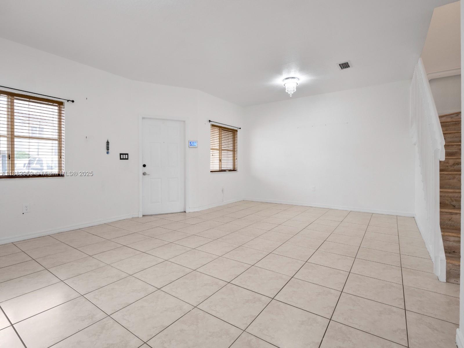 VENETIA GROVE - Residential