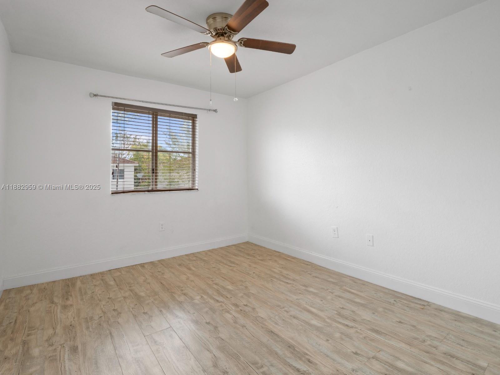 VENETIA GROVE - Residential