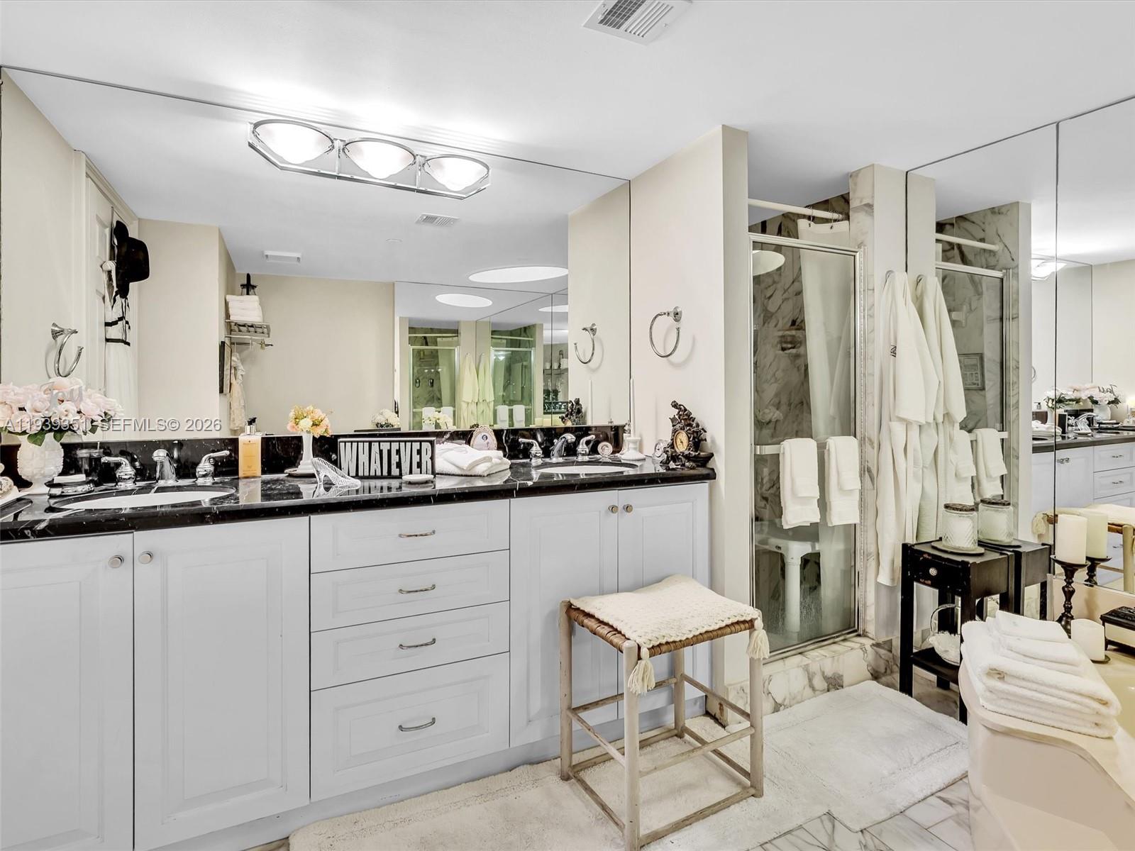 TOWERS OF QUAYSIDE CONDO - Residential