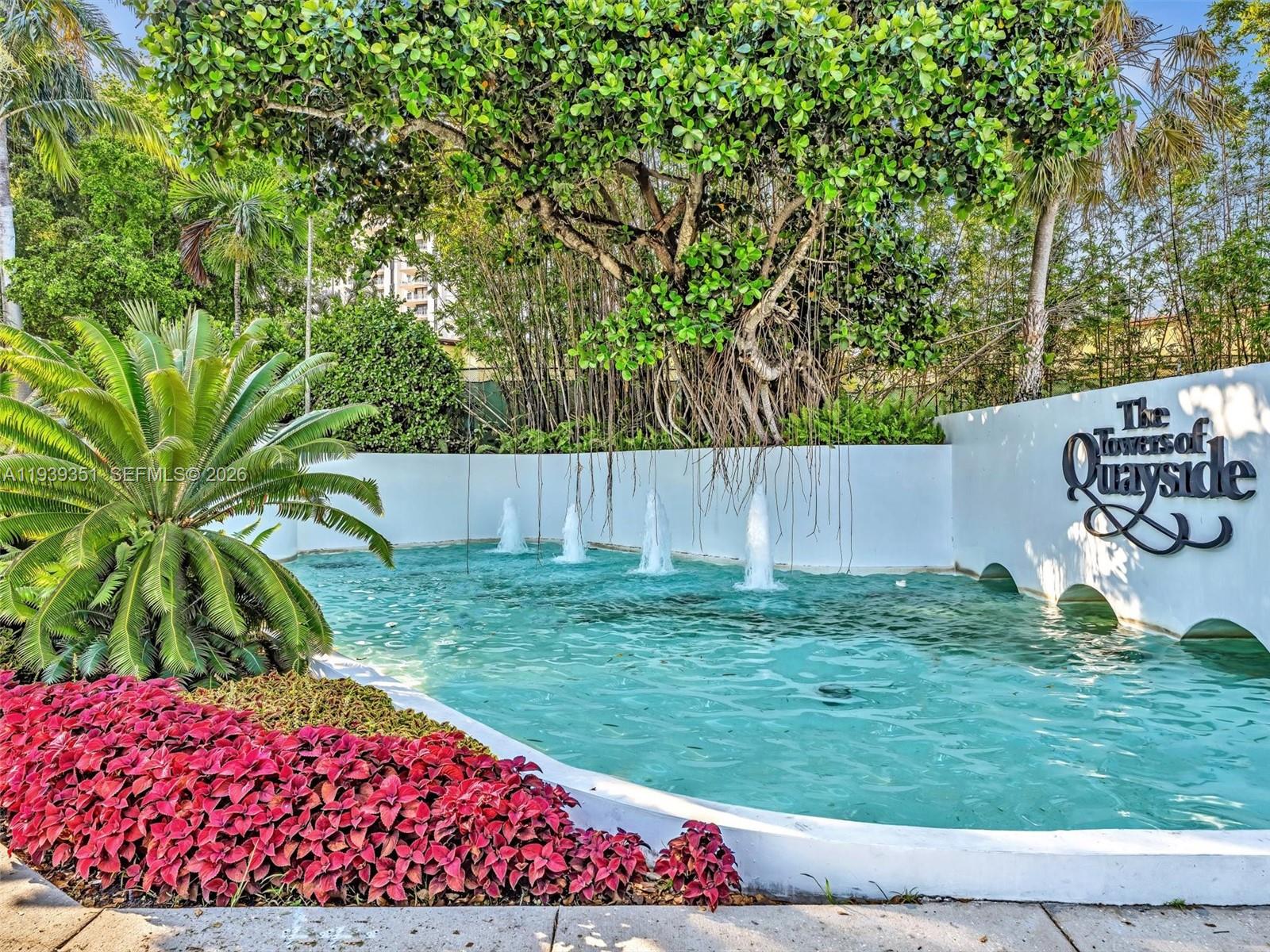 TOWERS OF QUAYSIDE CONDO - Residential