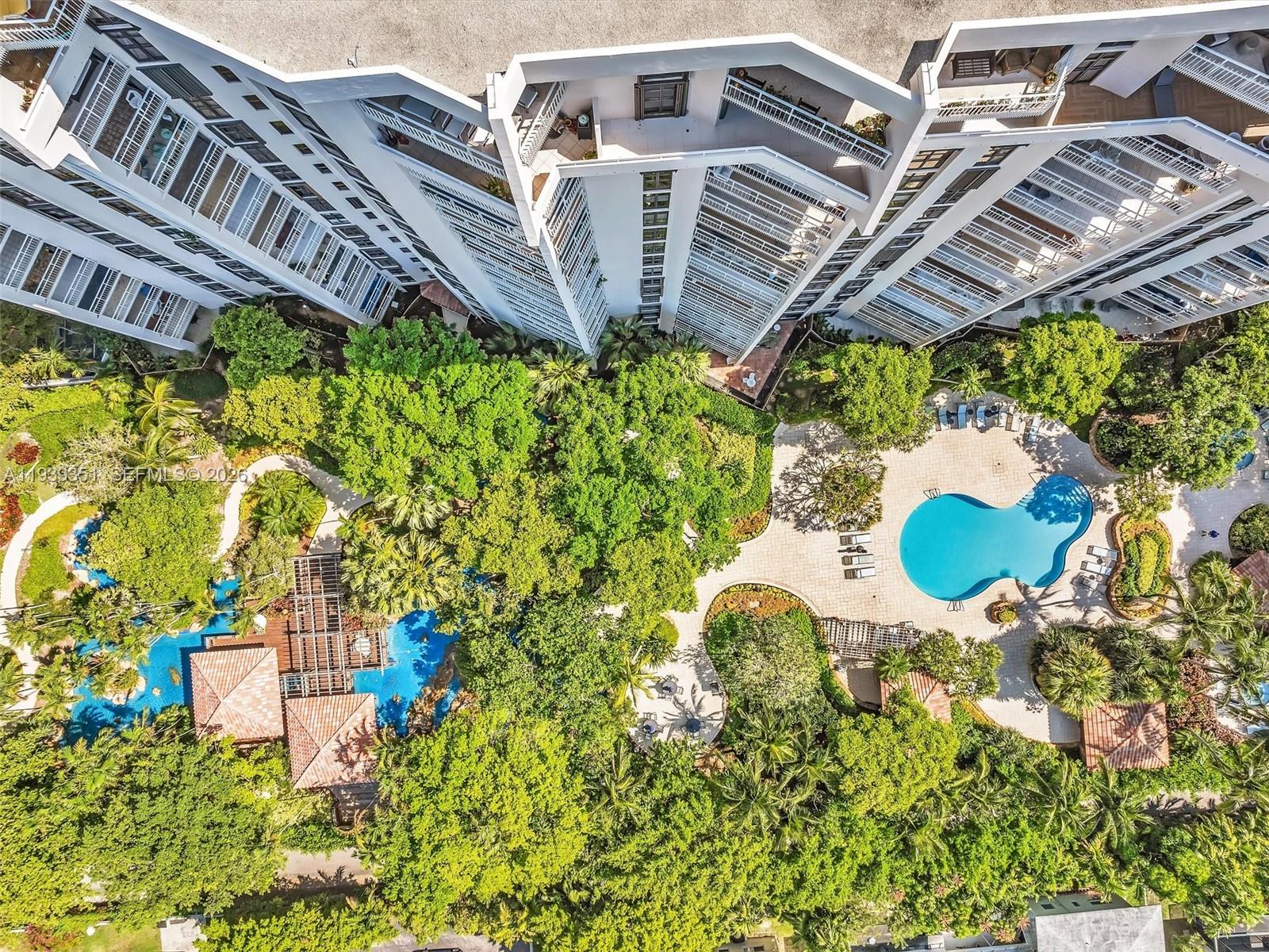 TOWERS OF QUAYSIDE CONDO - Residential