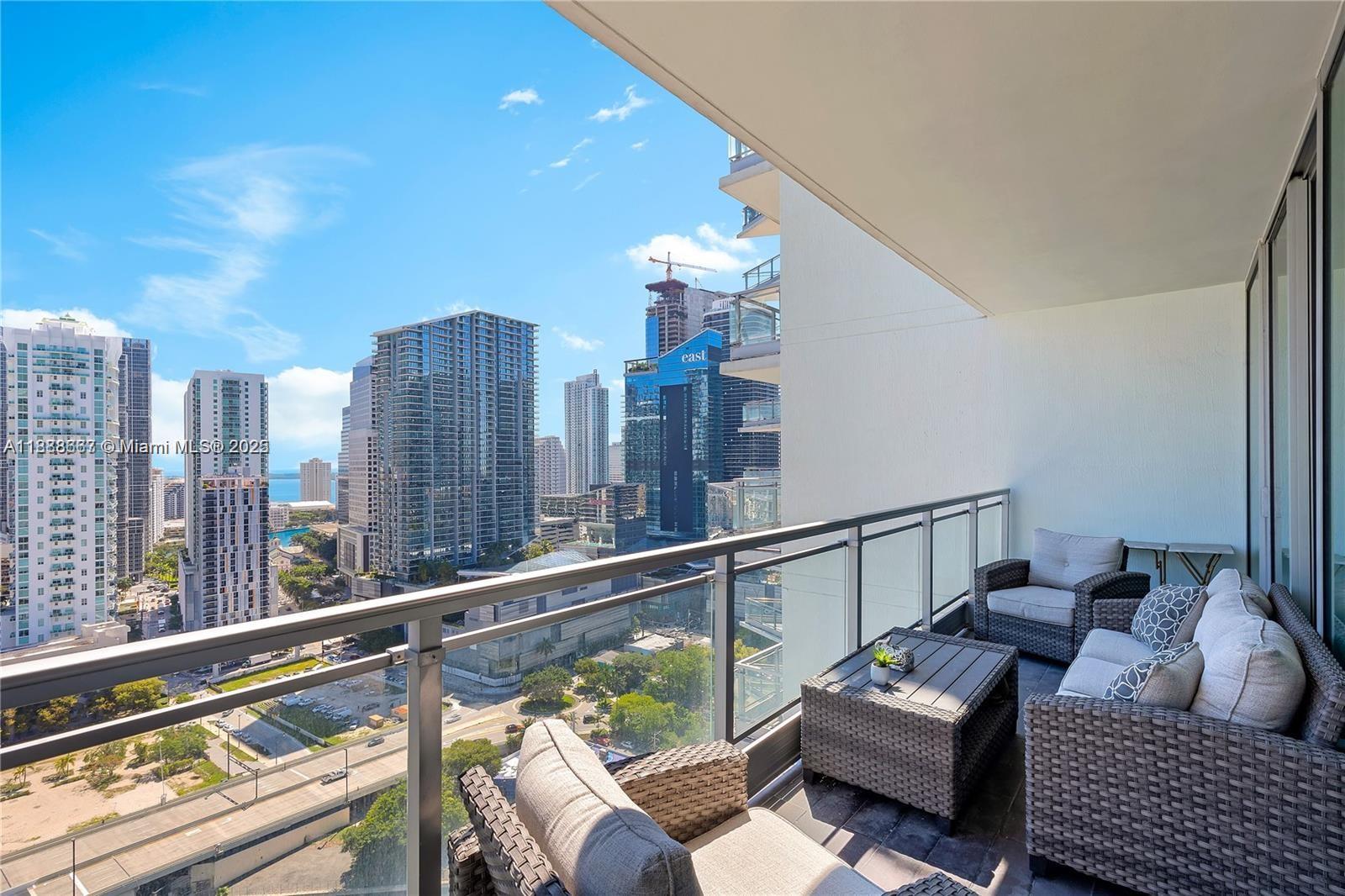 MINT CONDO - Residential
