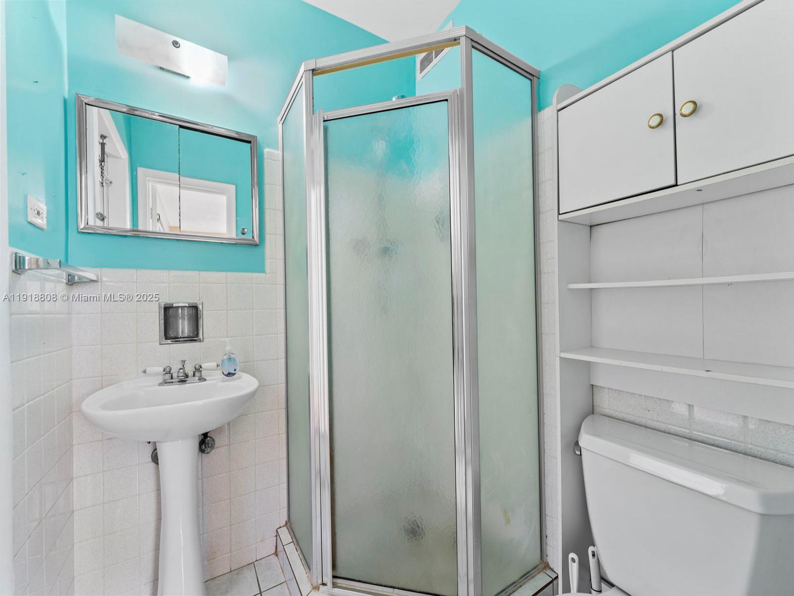 WHISPERING PINES EST SEC - Residential