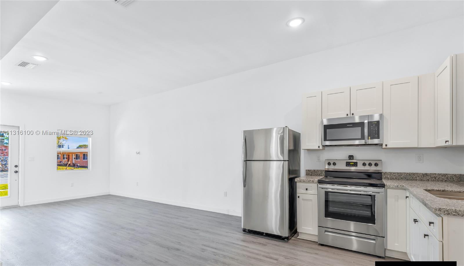 MELROSE HEIGHTS 3RD ADDN - Residential Lease