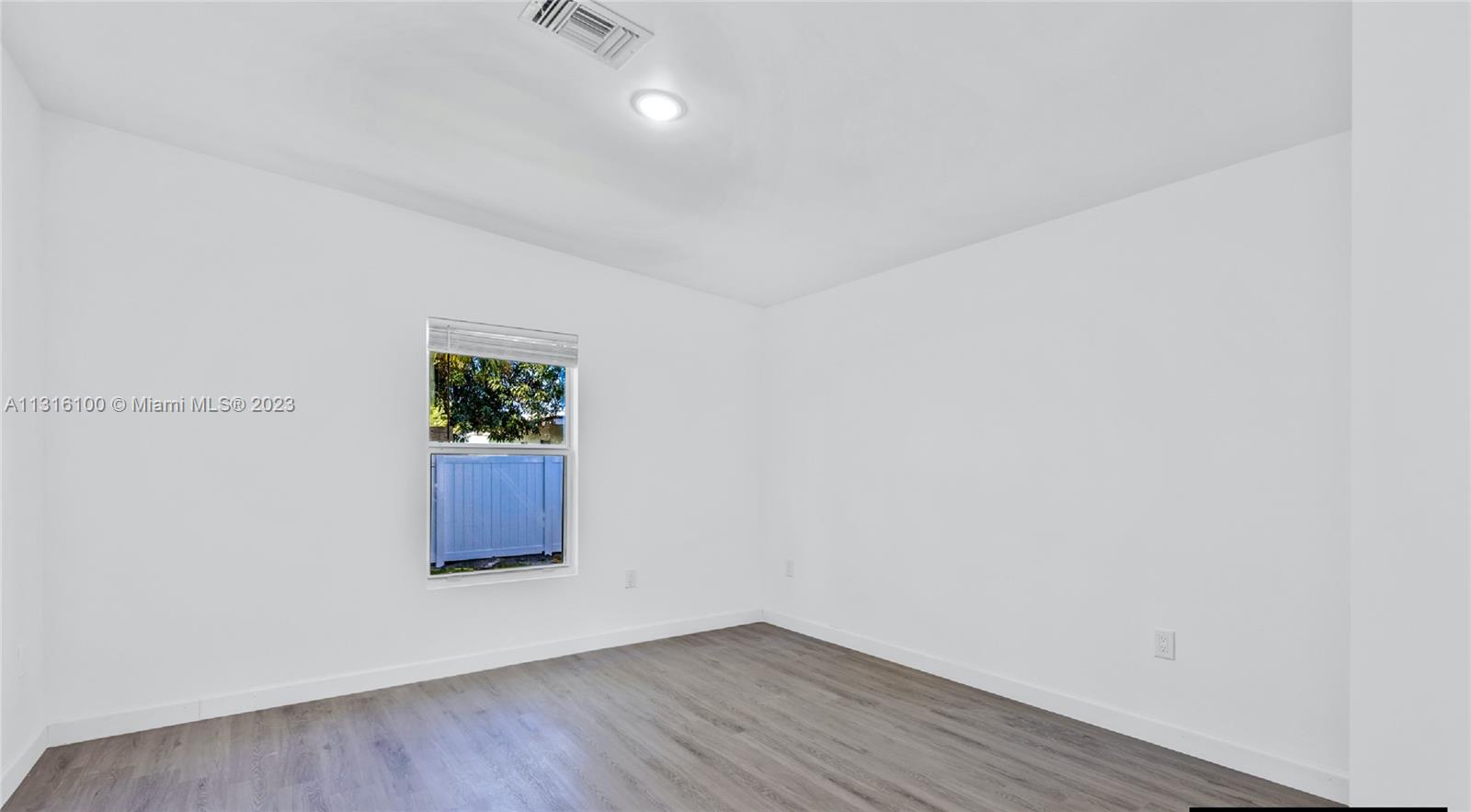 MELROSE HEIGHTS 3RD ADDN - Residential Lease