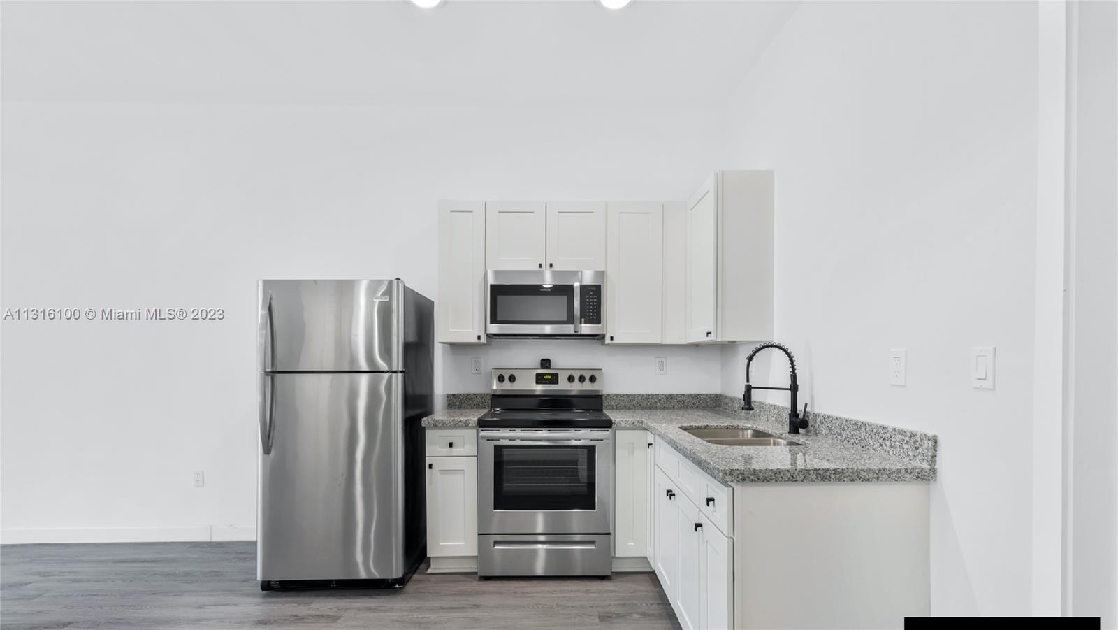 MELROSE HEIGHTS 3RD ADDN - Residential Lease