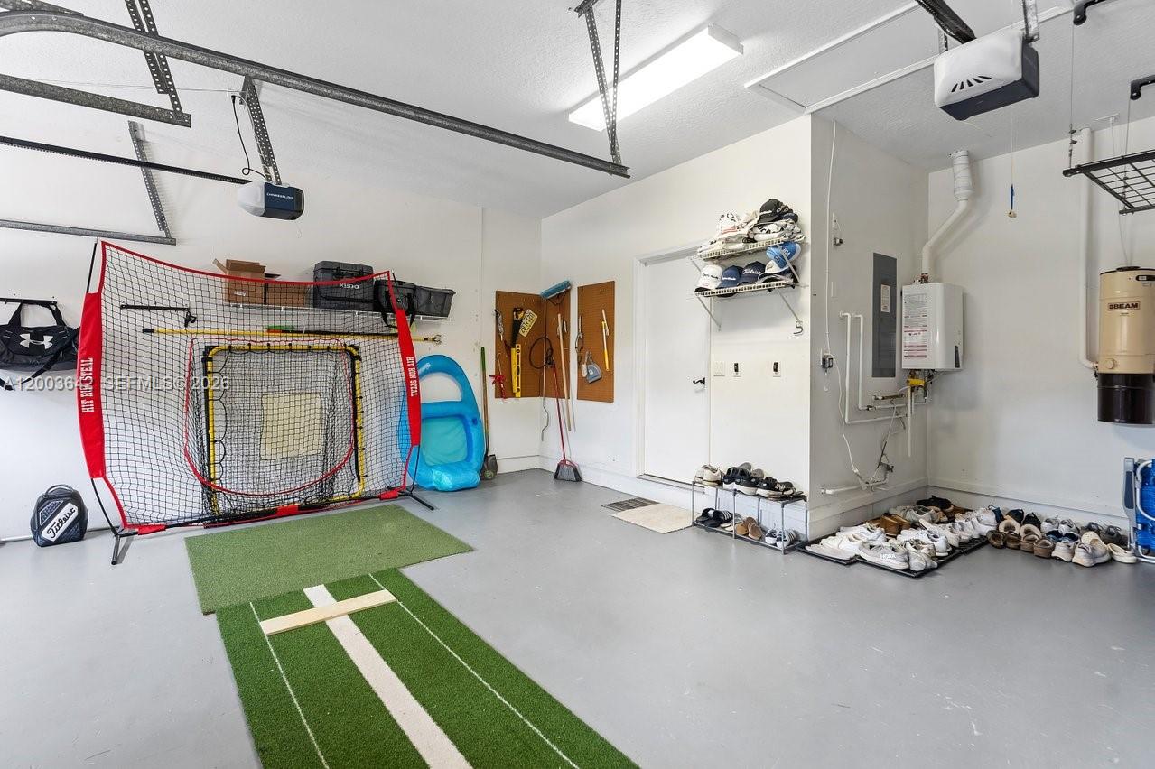 EAGLETON COVE - Residential