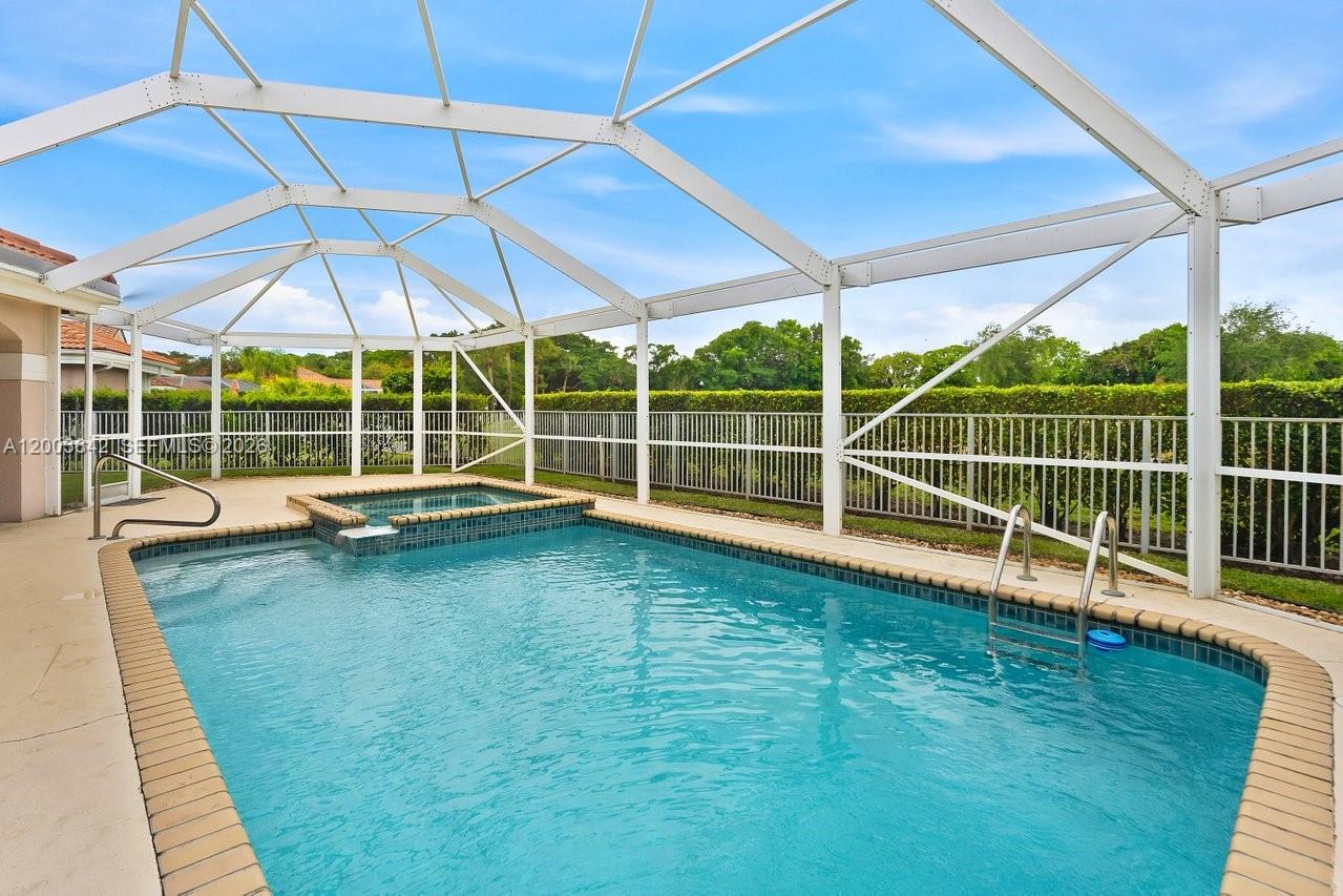 EAGLETON COVE - Residential