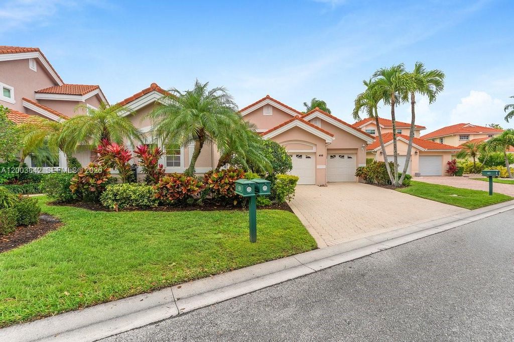 Photo of 410 Eagleton Cove Way, Palm Beach Gardens, FL 33418 (MLS # A12003642)
