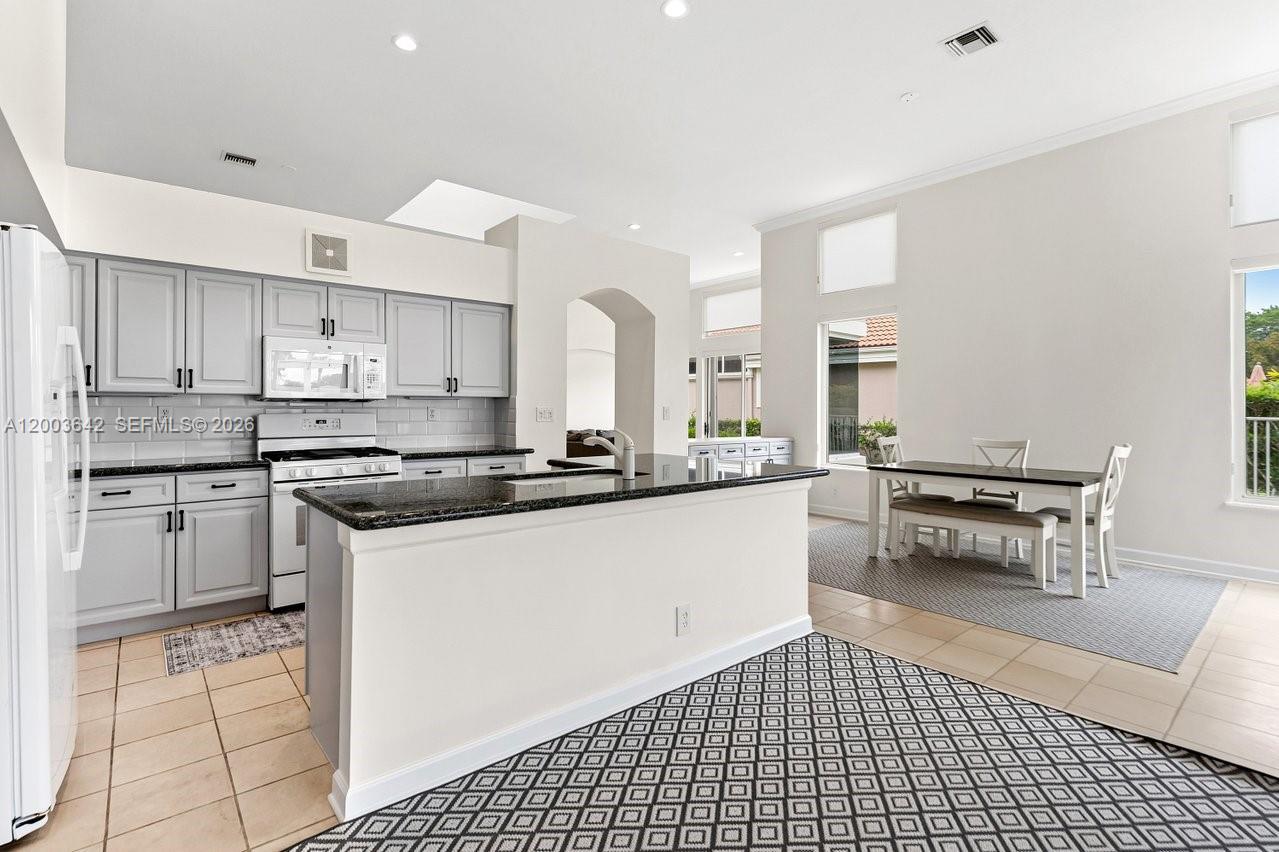 EAGLETON COVE - Residential