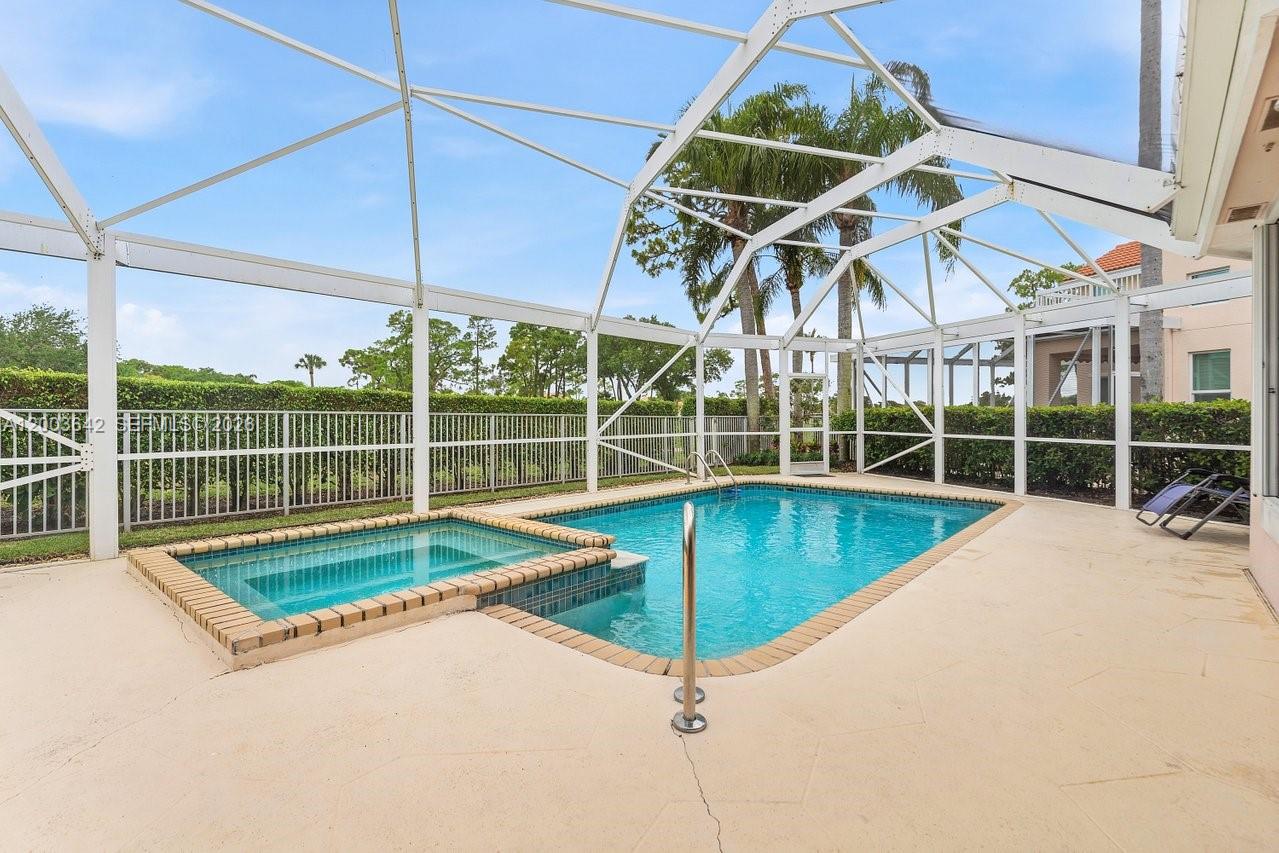 EAGLETON COVE - Residential