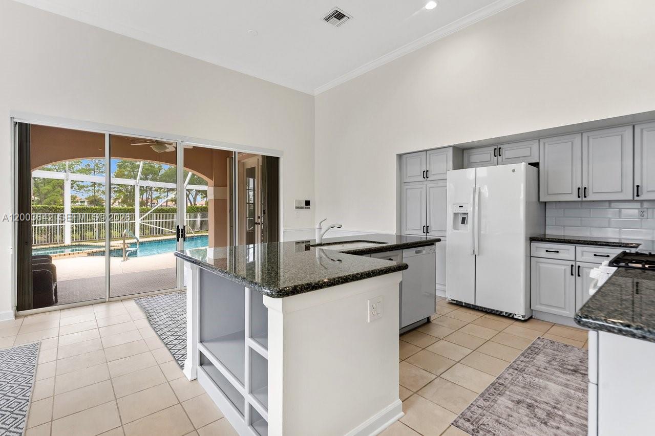 EAGLETON COVE - Residential