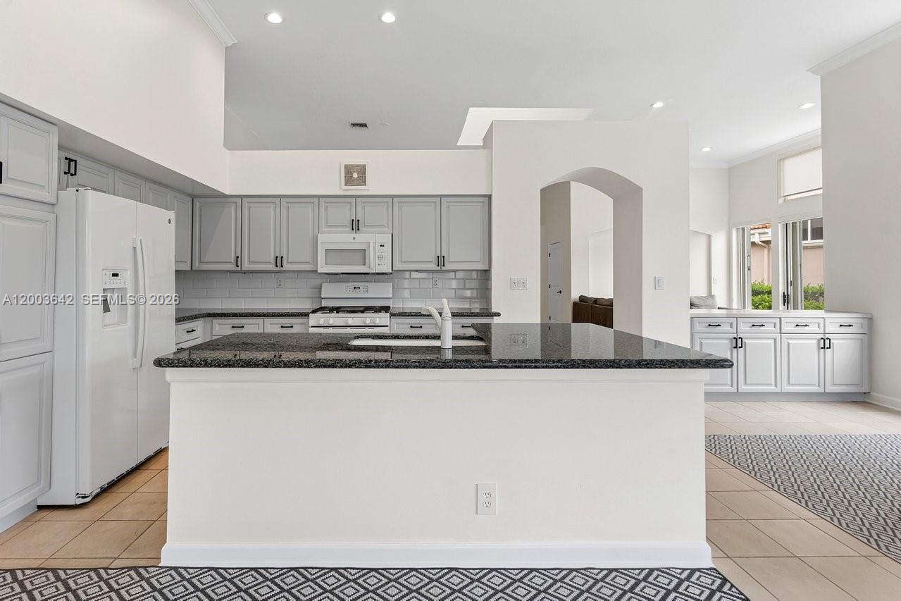 EAGLETON COVE - Residential