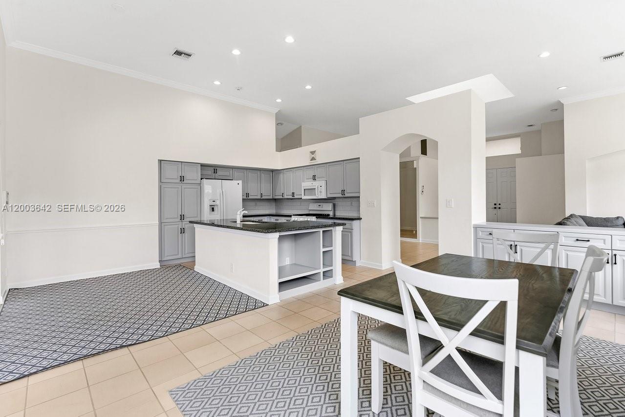 EAGLETON COVE - Residential