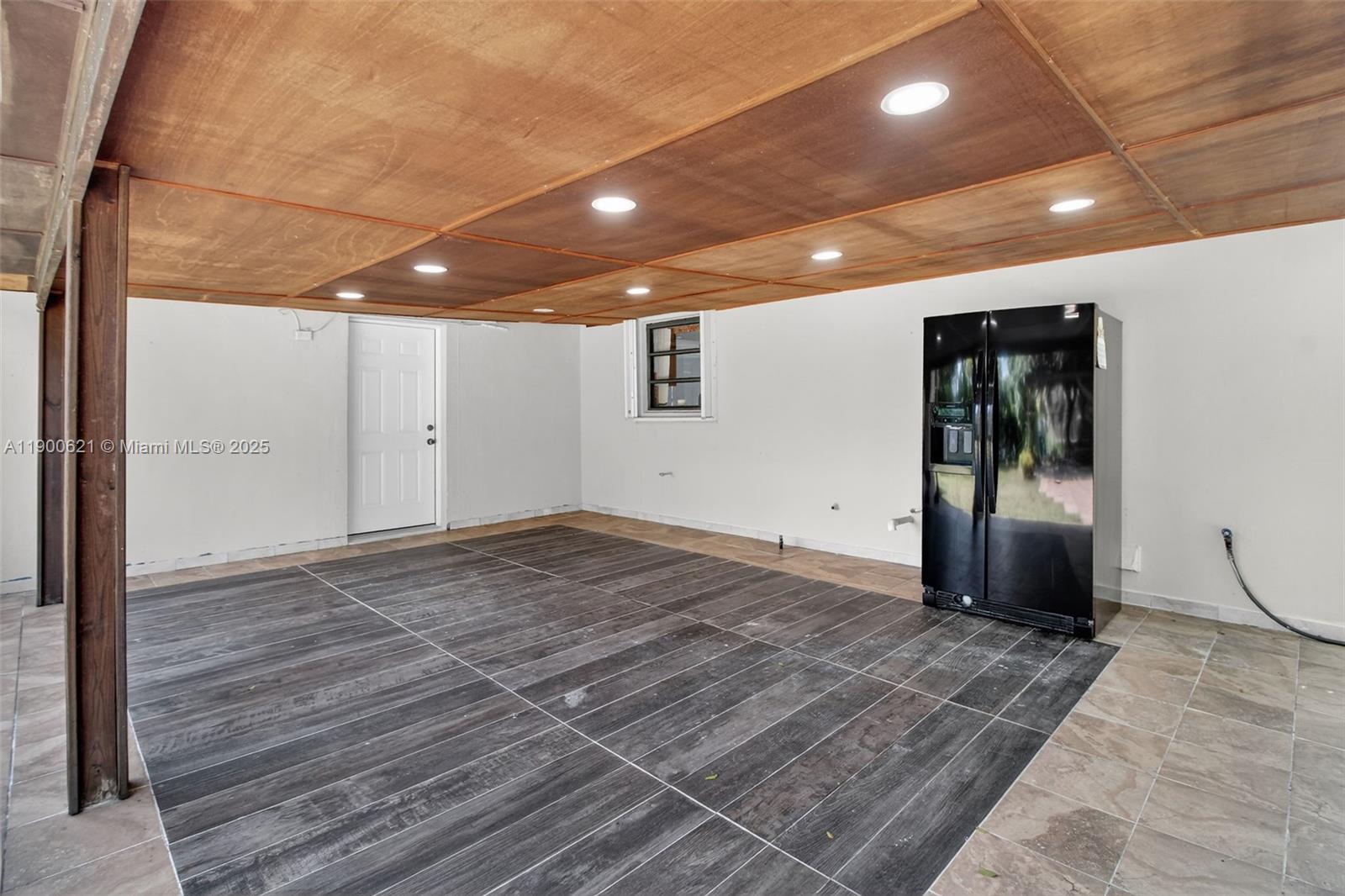 FAIRWAY ESTATES SEC SIX - Residential