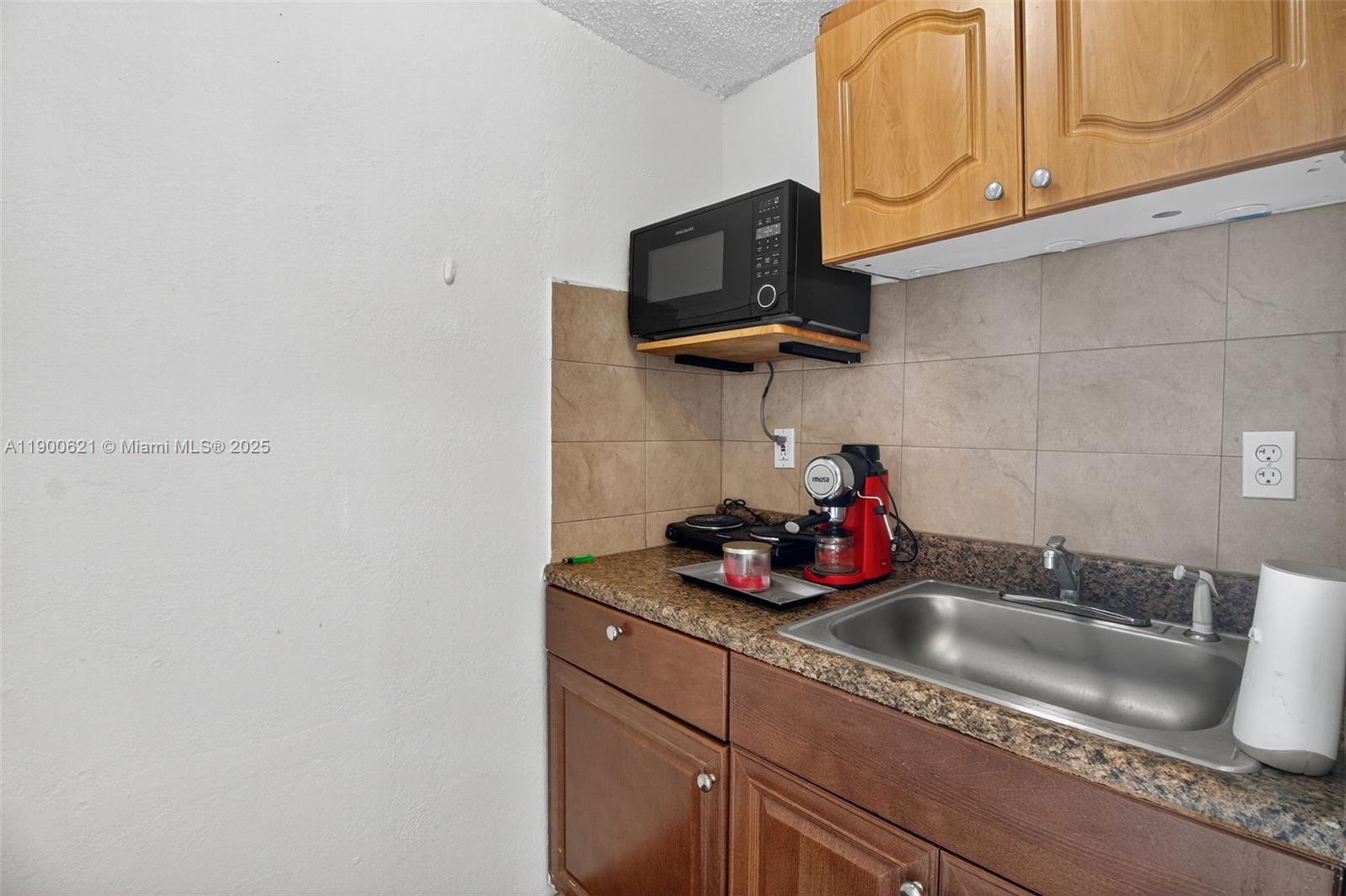 FAIRWAY ESTATES SEC SIX - Residential