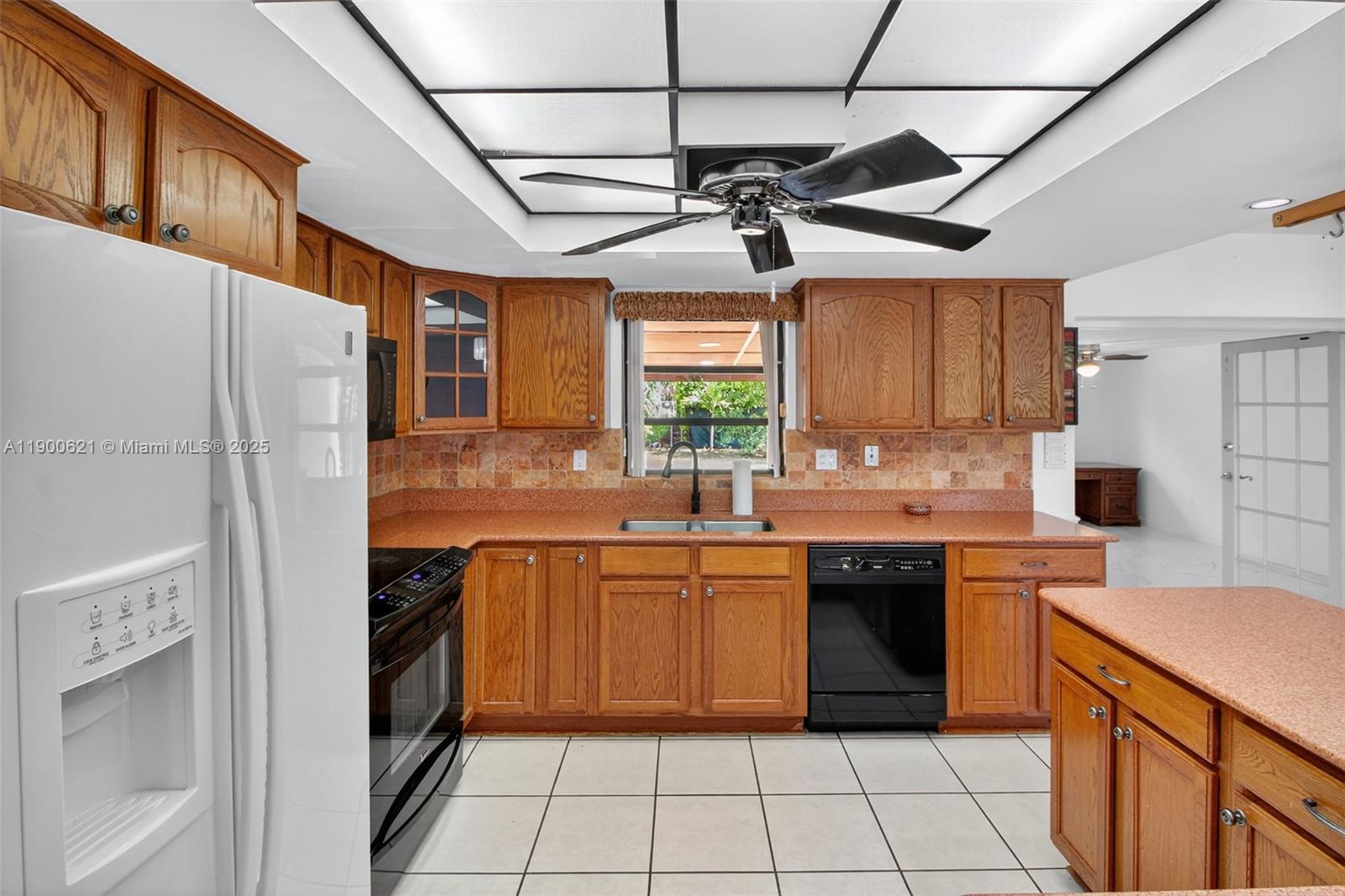 FAIRWAY ESTATES SEC SIX - Residential