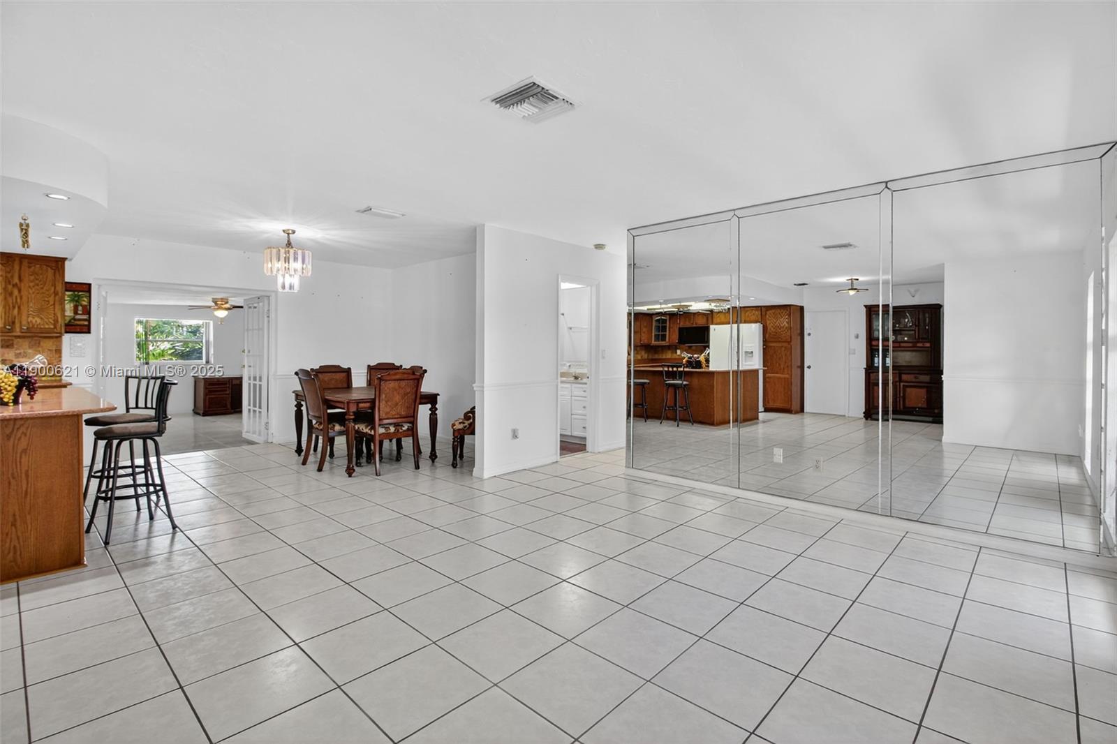 FAIRWAY ESTATES SEC SIX - Residential