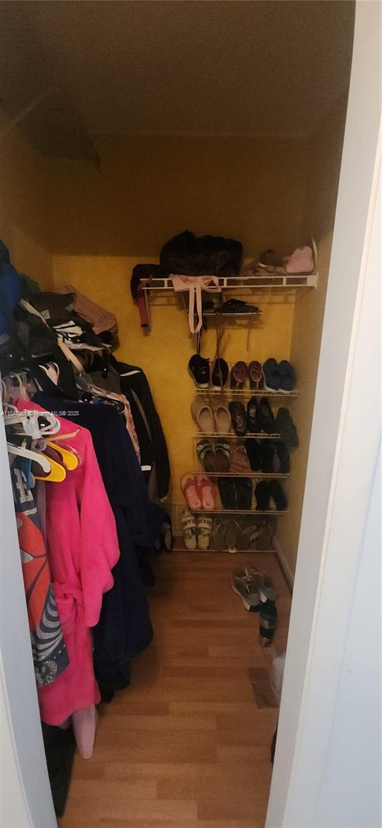 HILLCREST EAST NO 27 COND - Residential