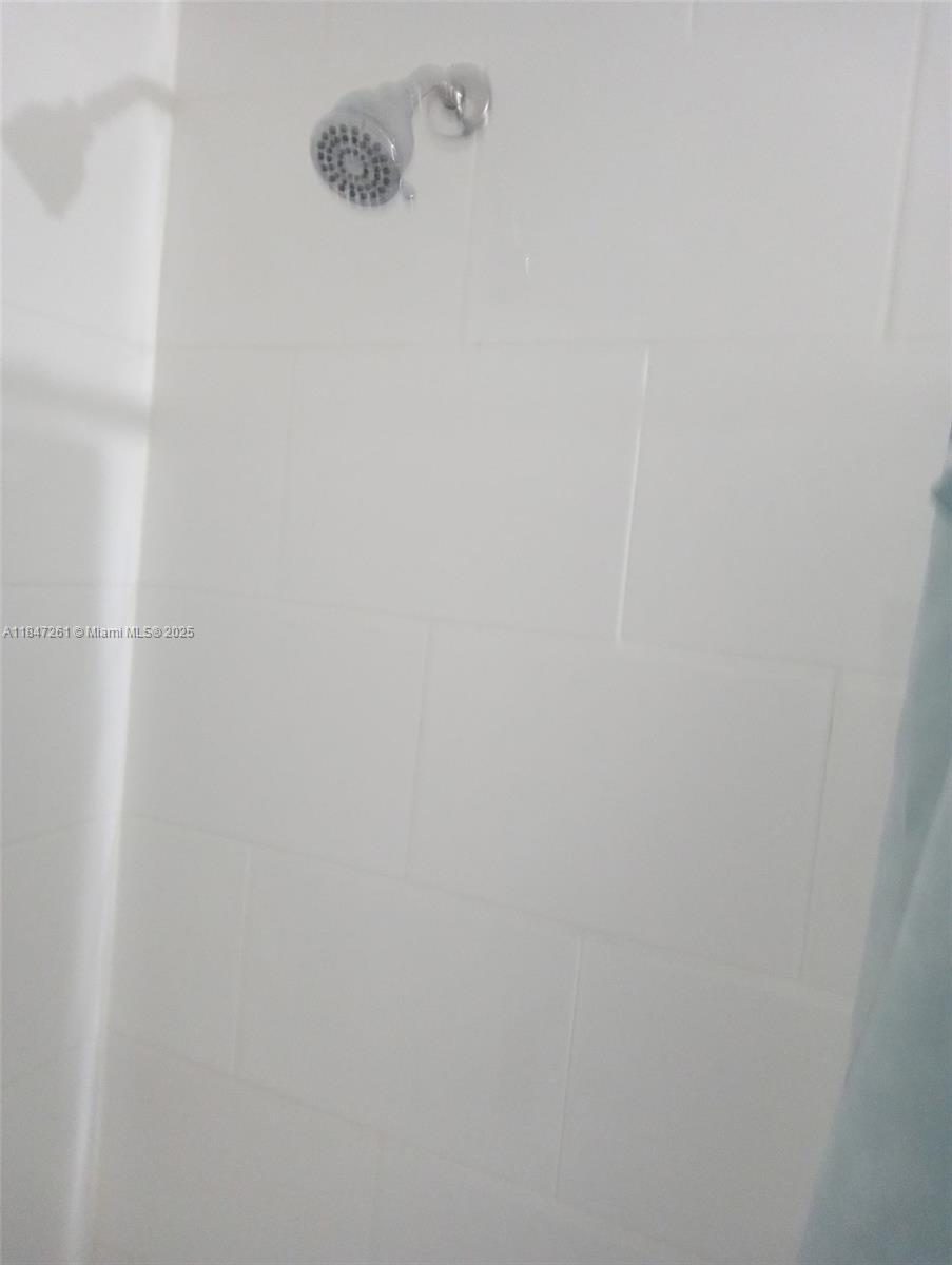 HILLCREST EAST NO 27 COND - Residential