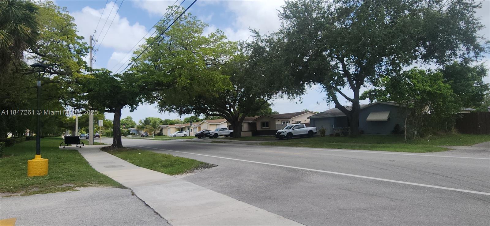 HILLCREST EAST NO 27 COND - Residential