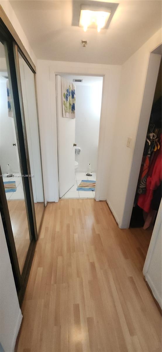 HILLCREST EAST NO 27 COND - Residential