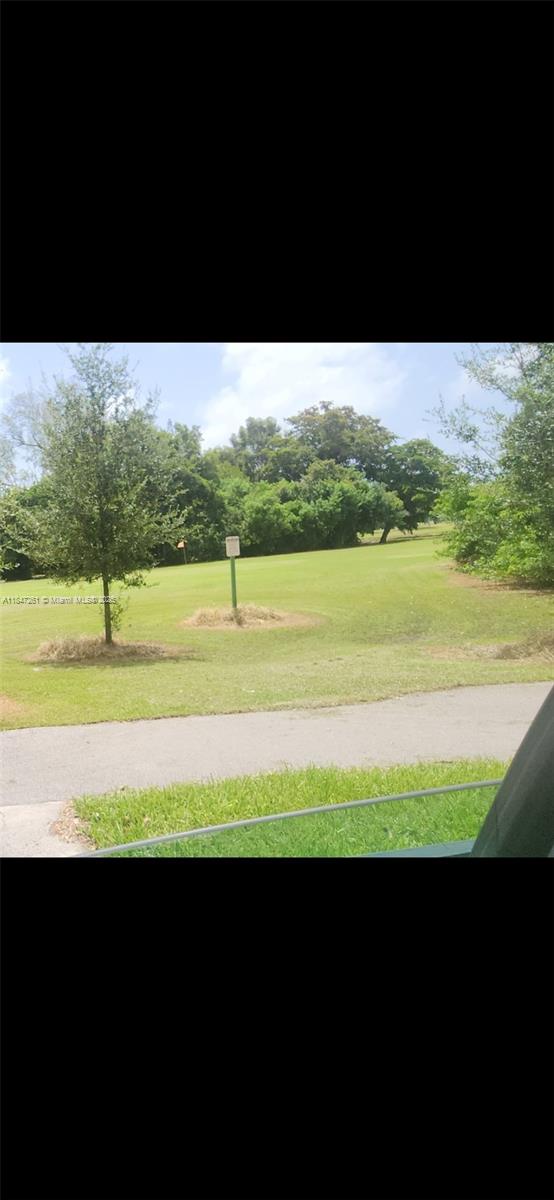 HILLCREST EAST NO 27 COND - Residential