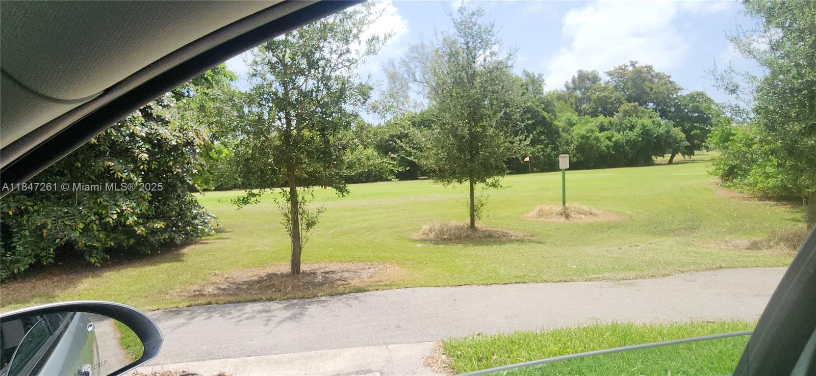 HILLCREST EAST NO 27 COND - Residential