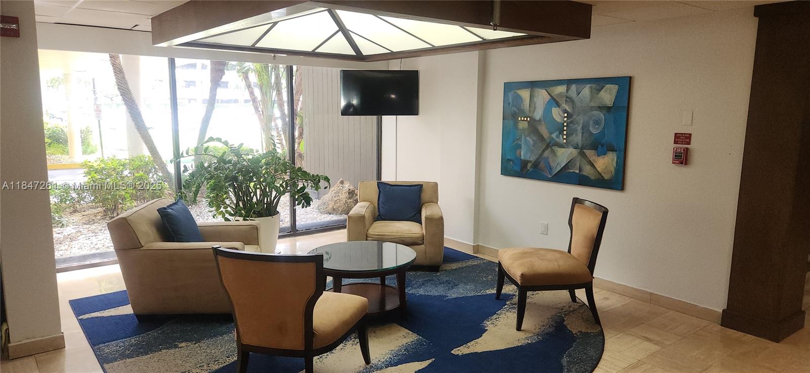 HILLCREST EAST NO 27 COND - Residential