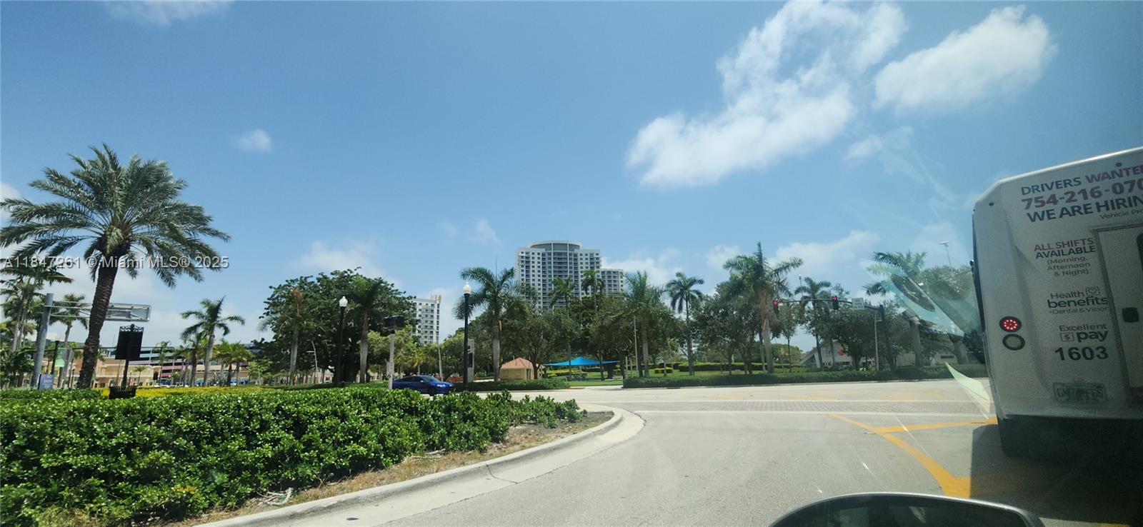 HILLCREST EAST NO 27 COND - Residential