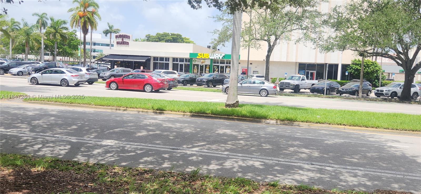 HILLCREST EAST NO 27 COND - Residential