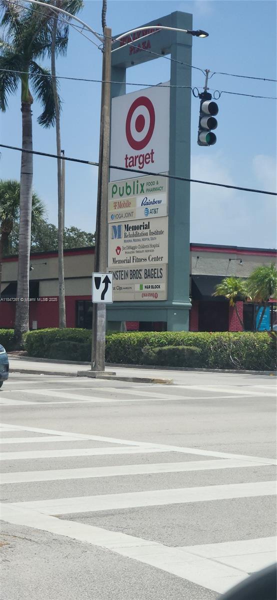 HILLCREST EAST NO 27 COND - Residential