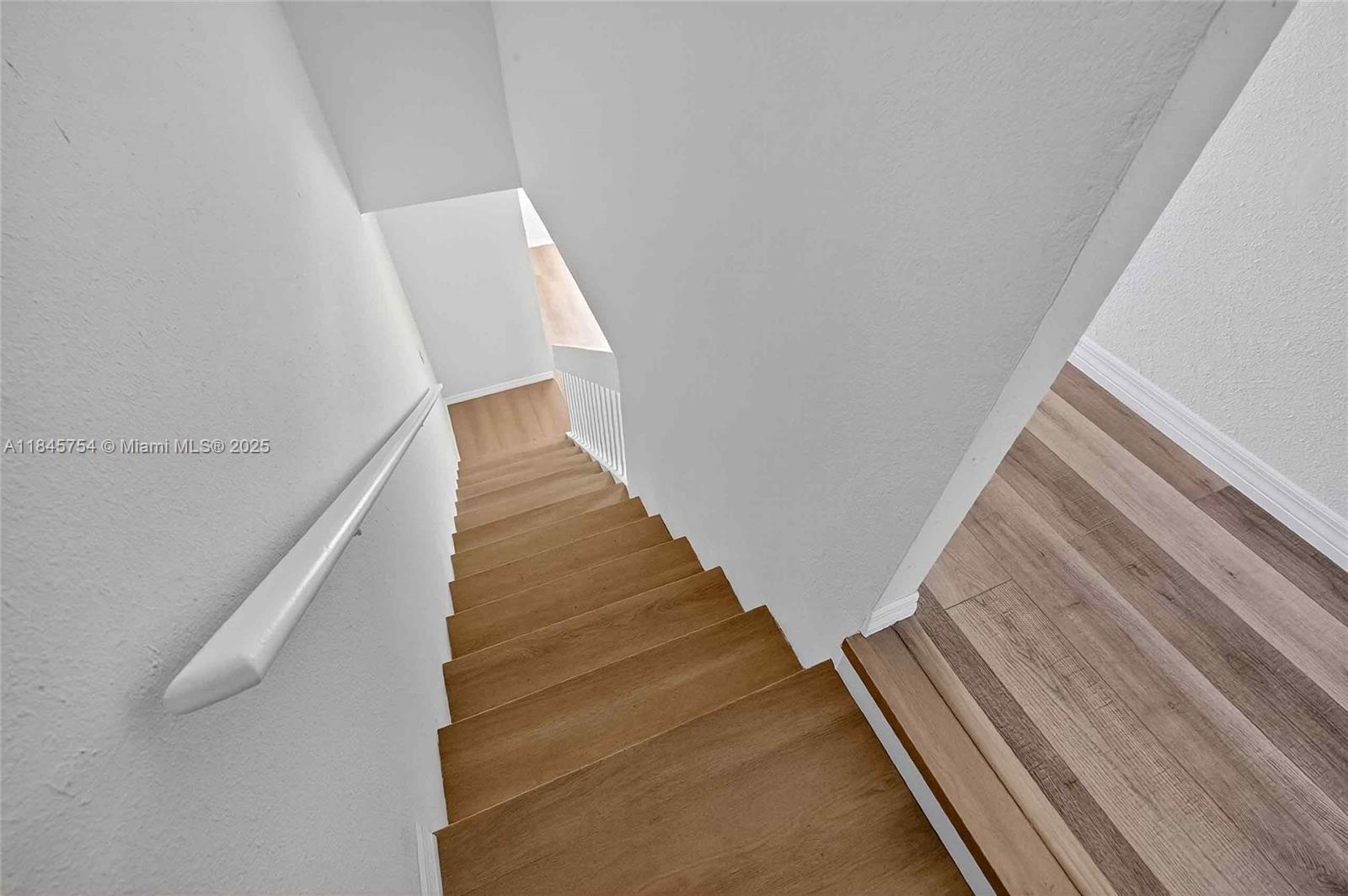 TARACOMA TOWNHOMES CONDO - Residential